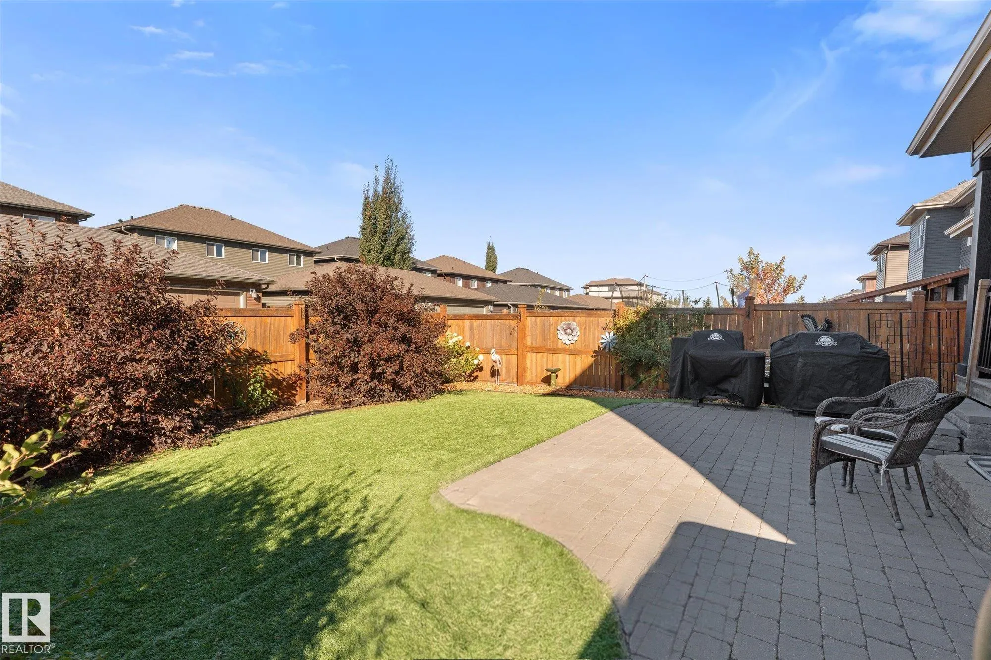11 PRESCOTT Close