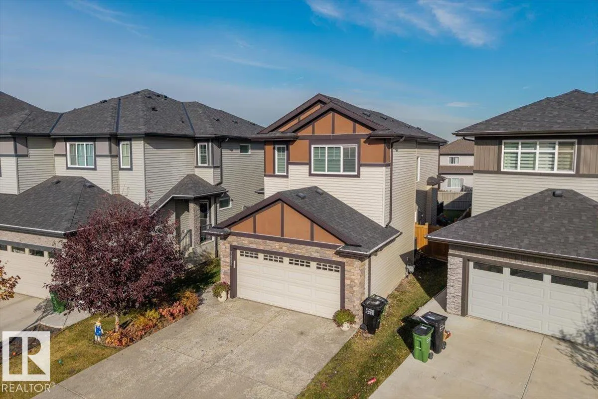 7402 CHIVERS Crescent