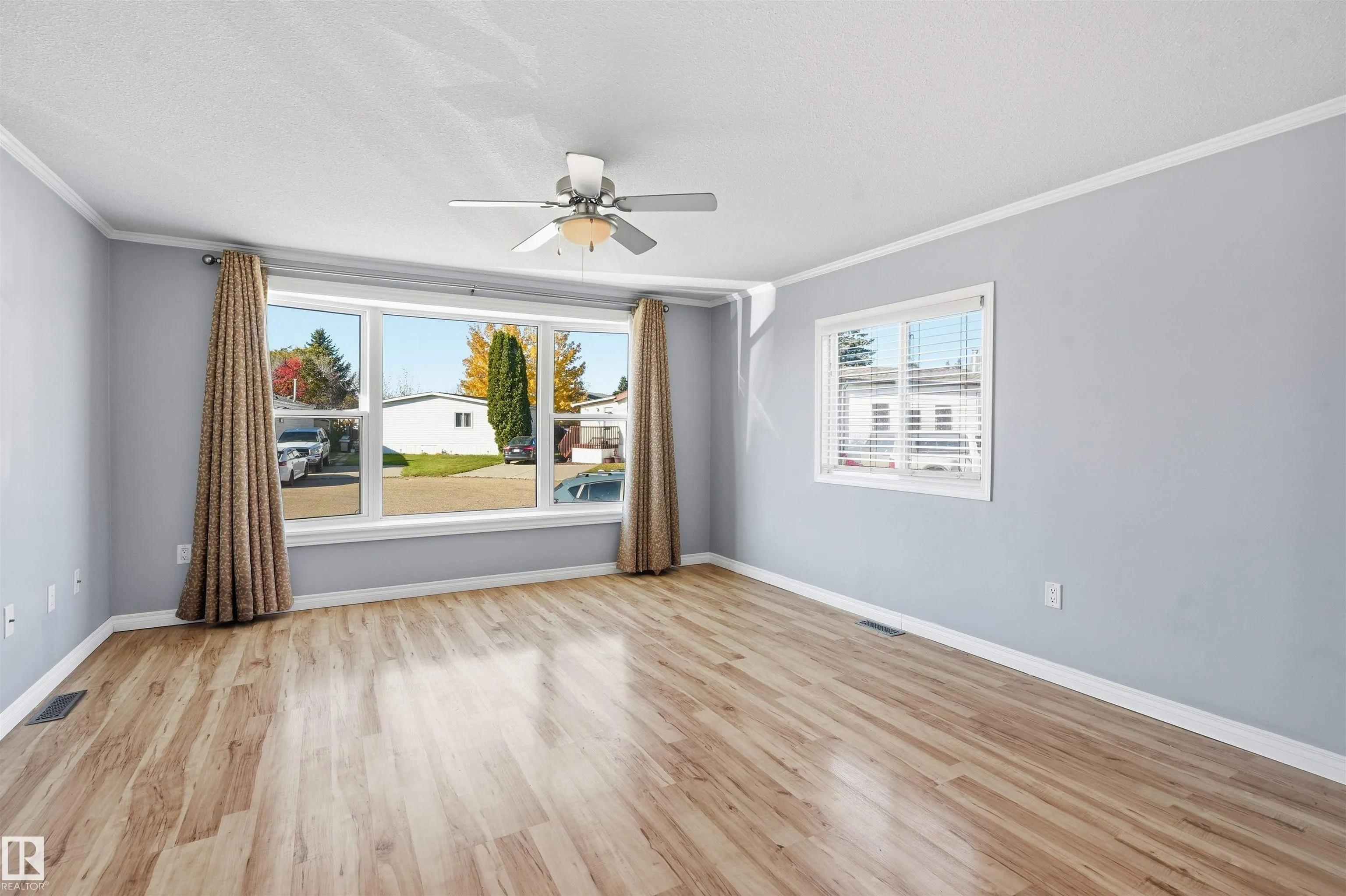 2626 10770 Winterburn Road