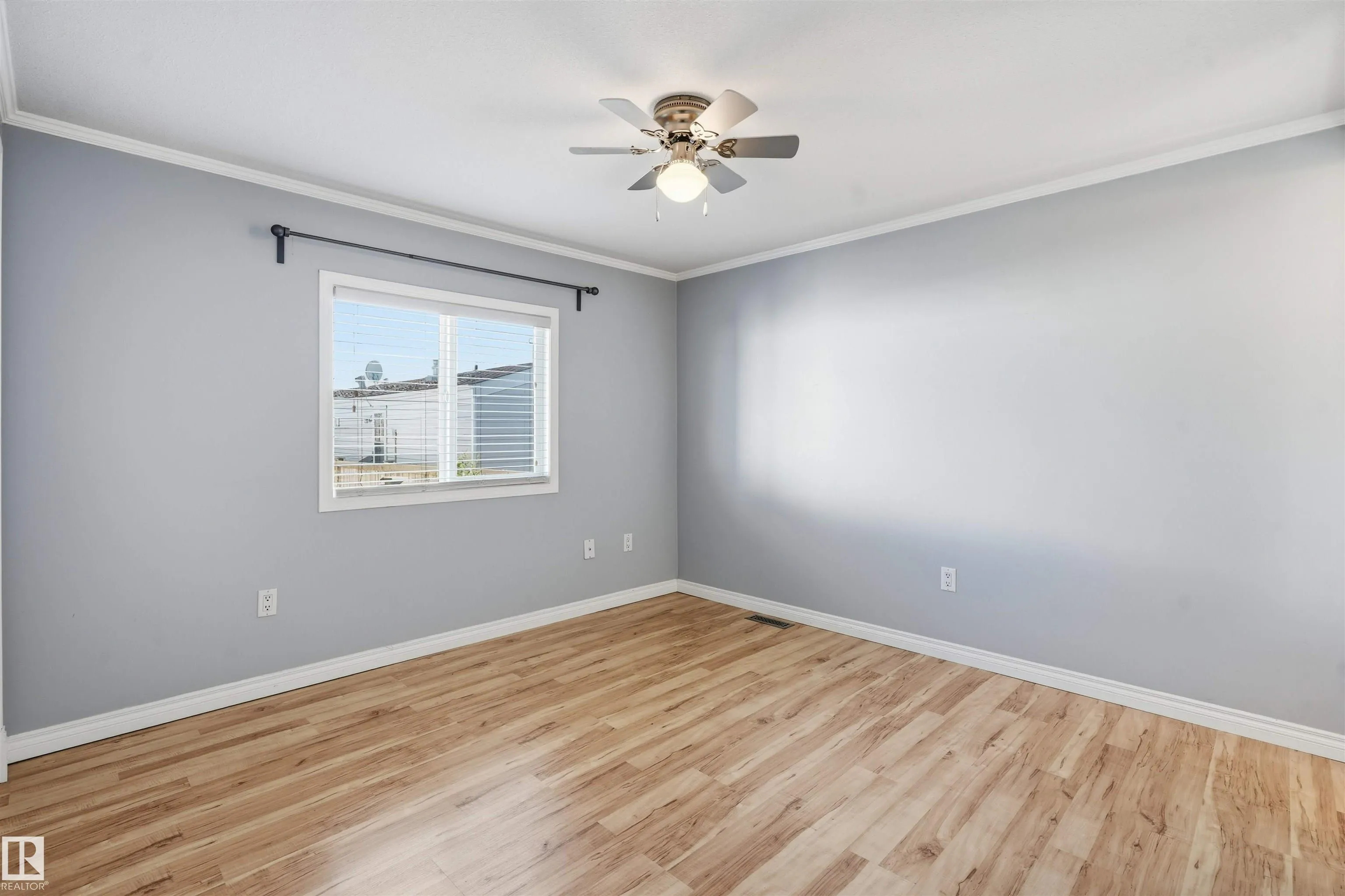 2626 10770 Winterburn Road