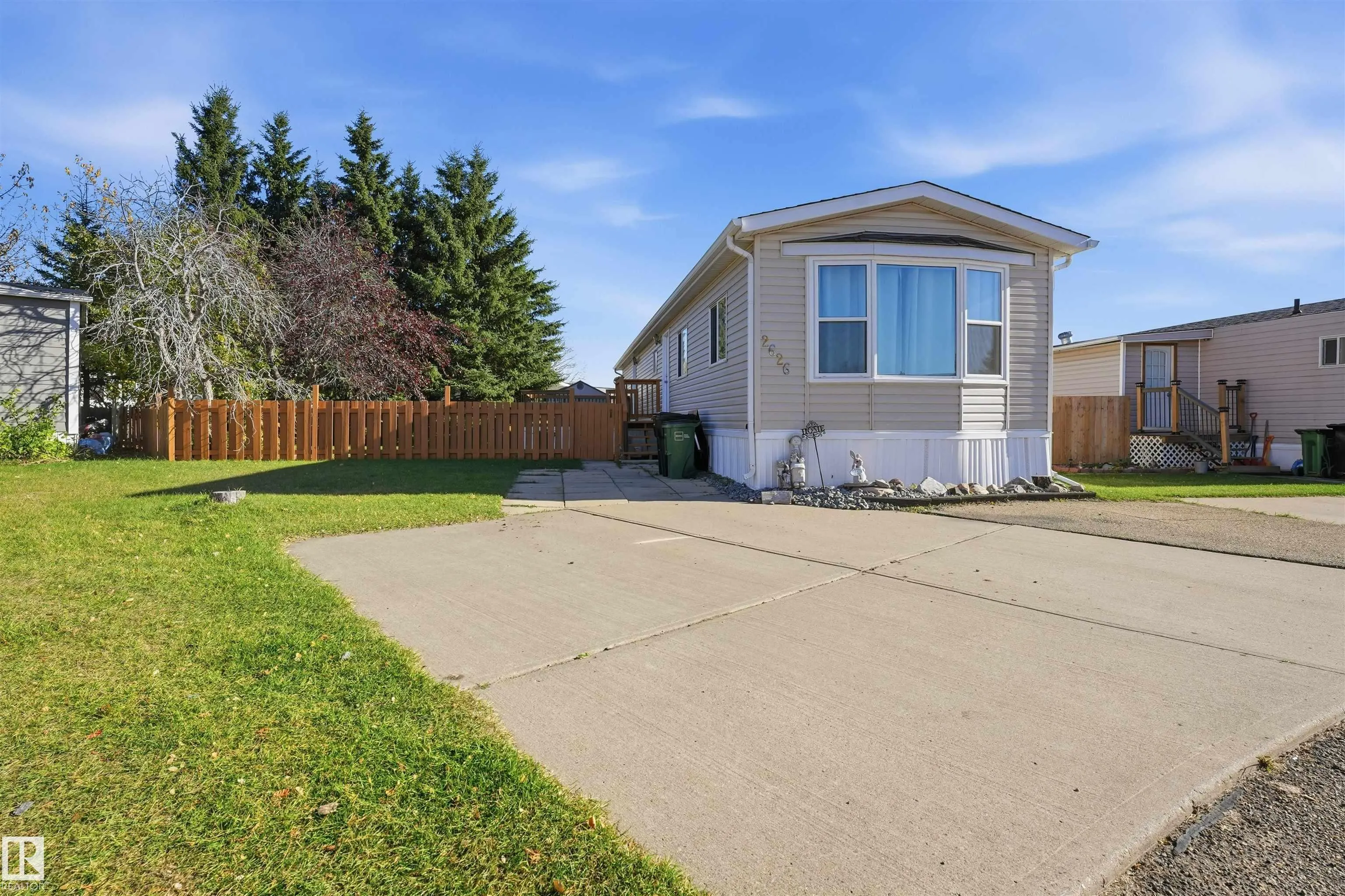 2626 10770 Winterburn Road