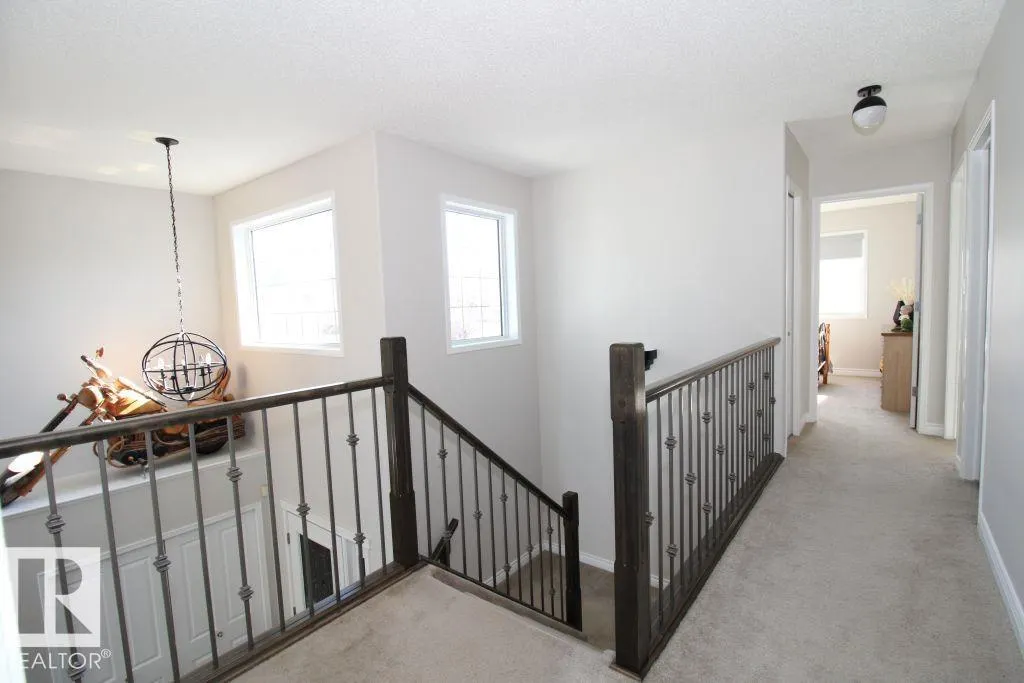 13 DARTMOUTH Crescent