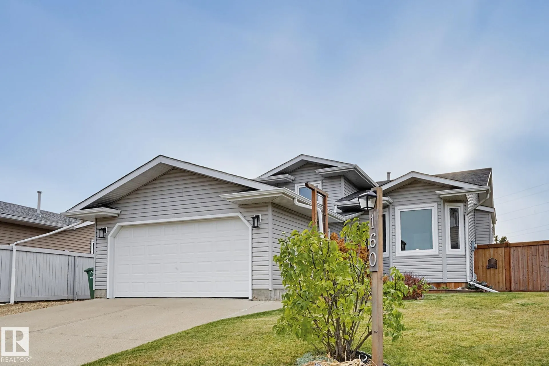 160 west liberty Crescent