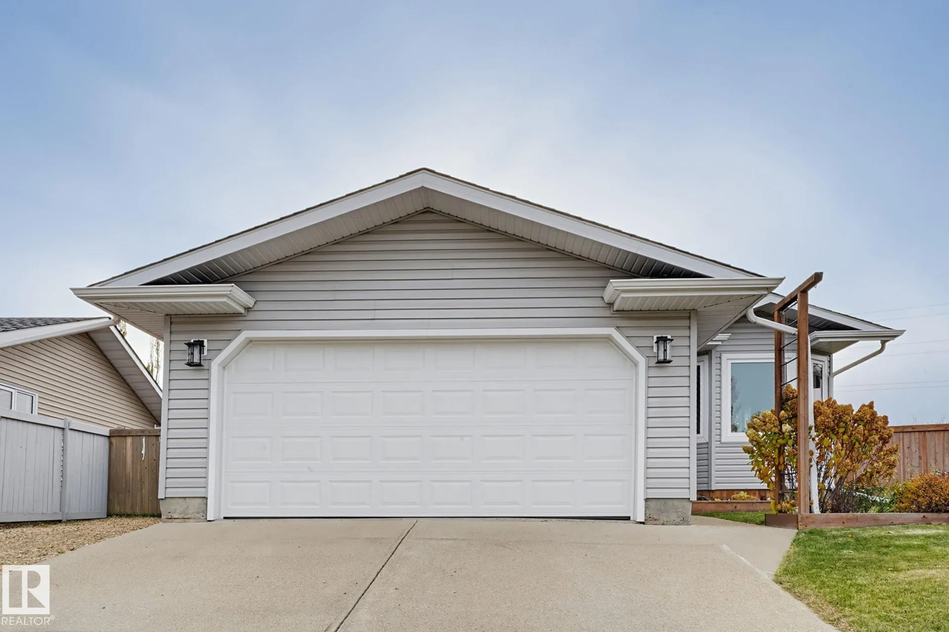 160 west liberty Crescent