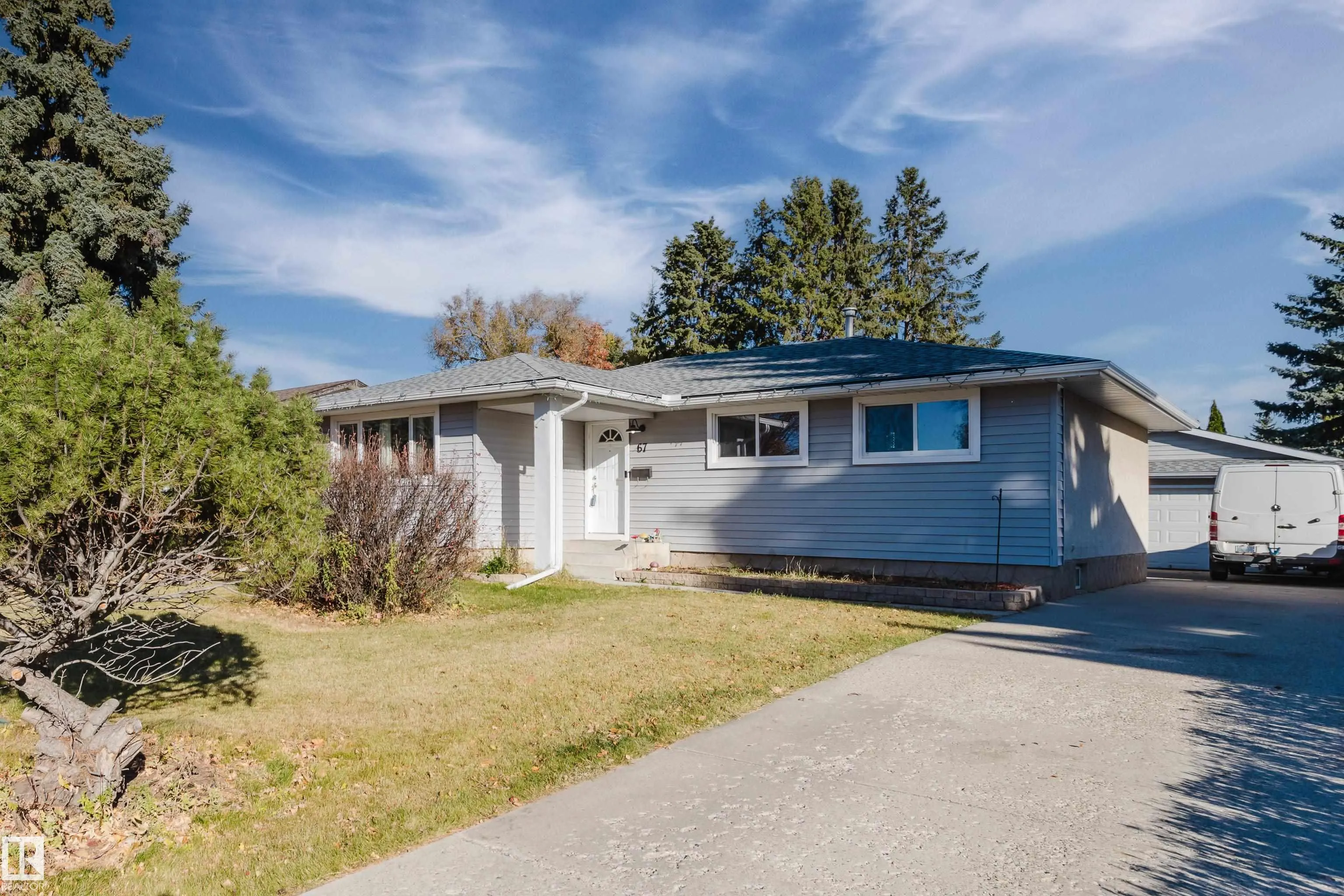 67 STARLING Drive