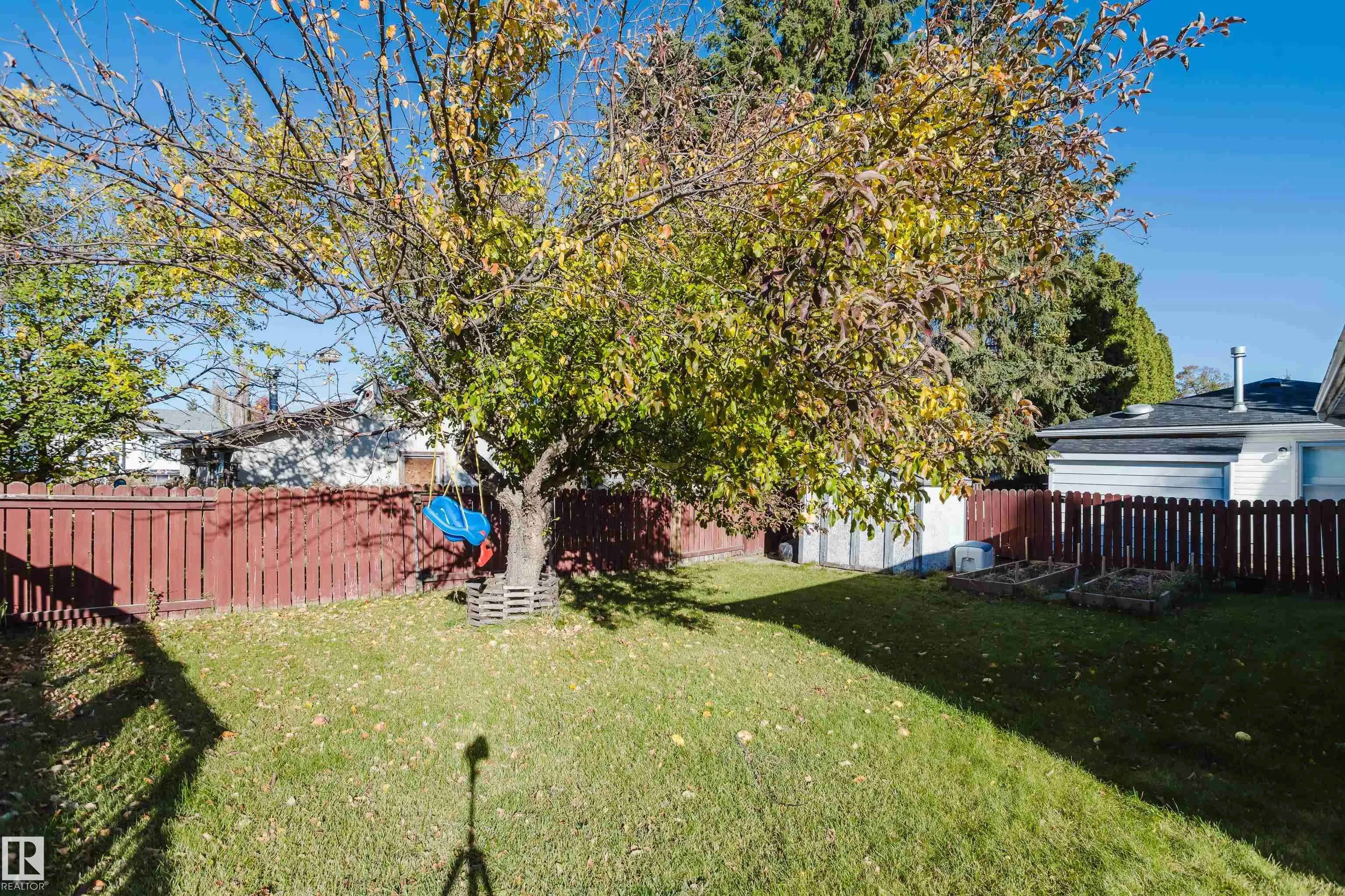 67 STARLING Drive