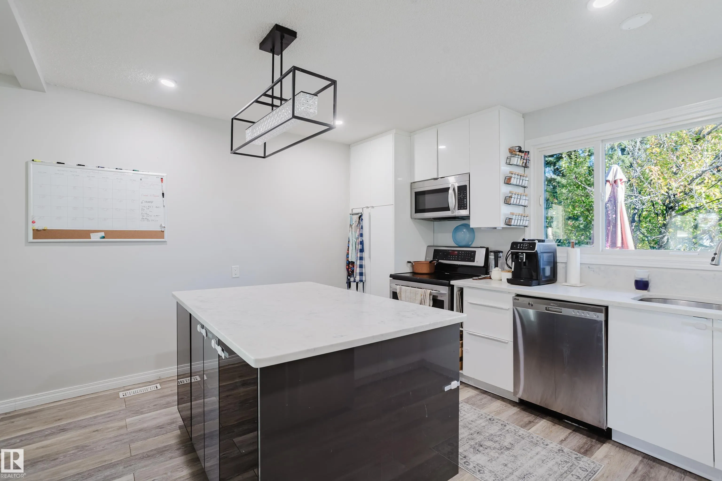 67 STARLING Drive