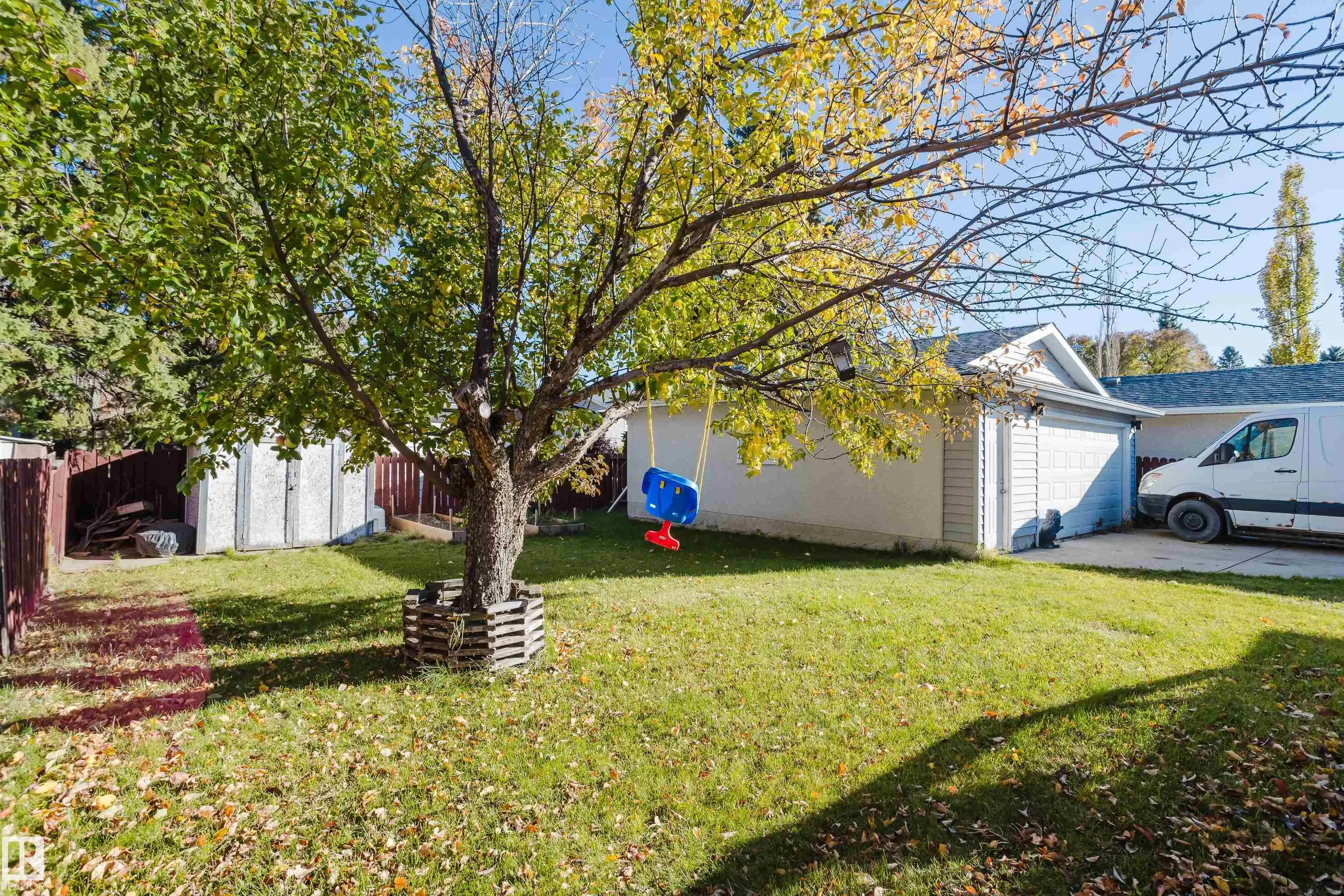 67 STARLING Drive