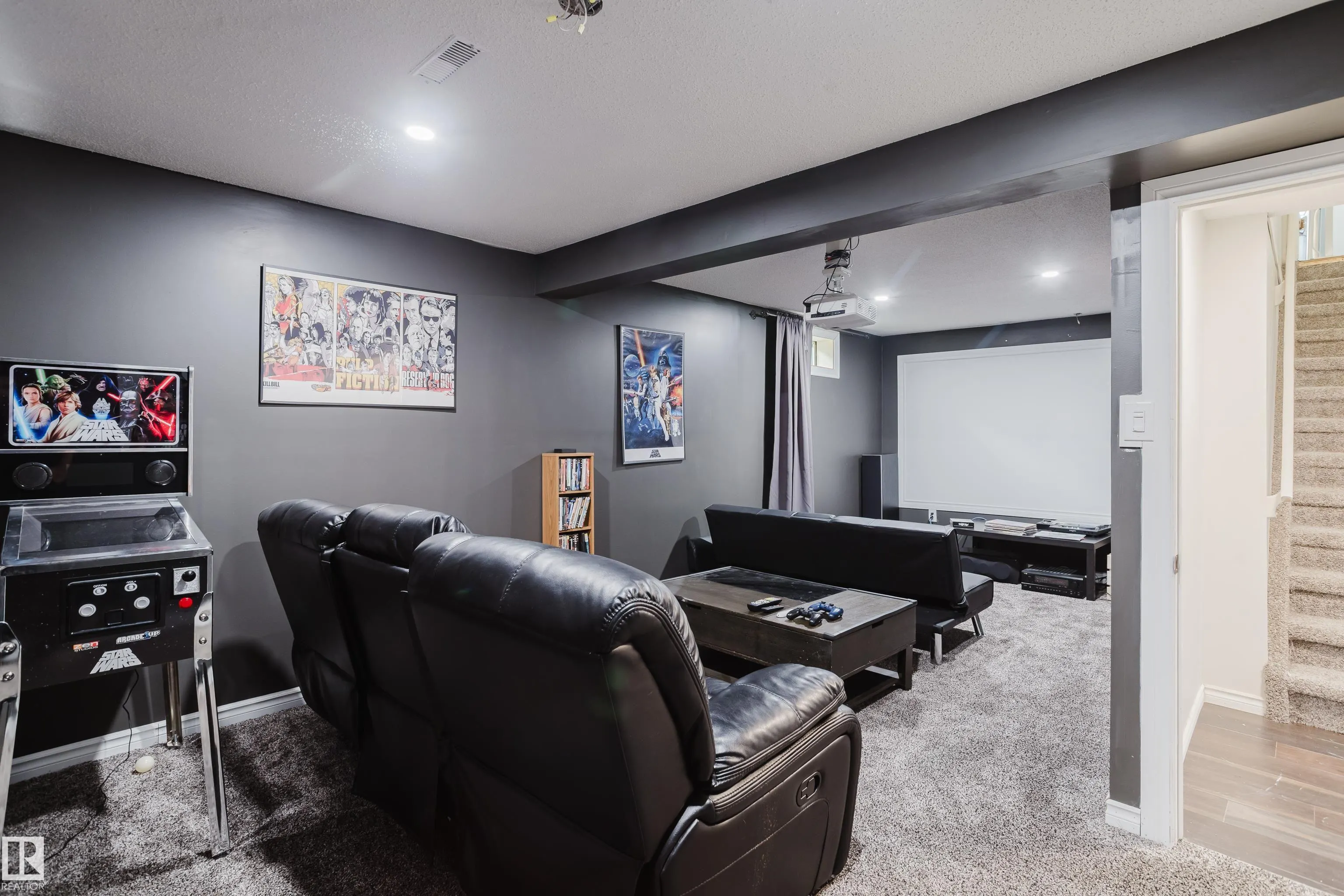67 STARLING Drive