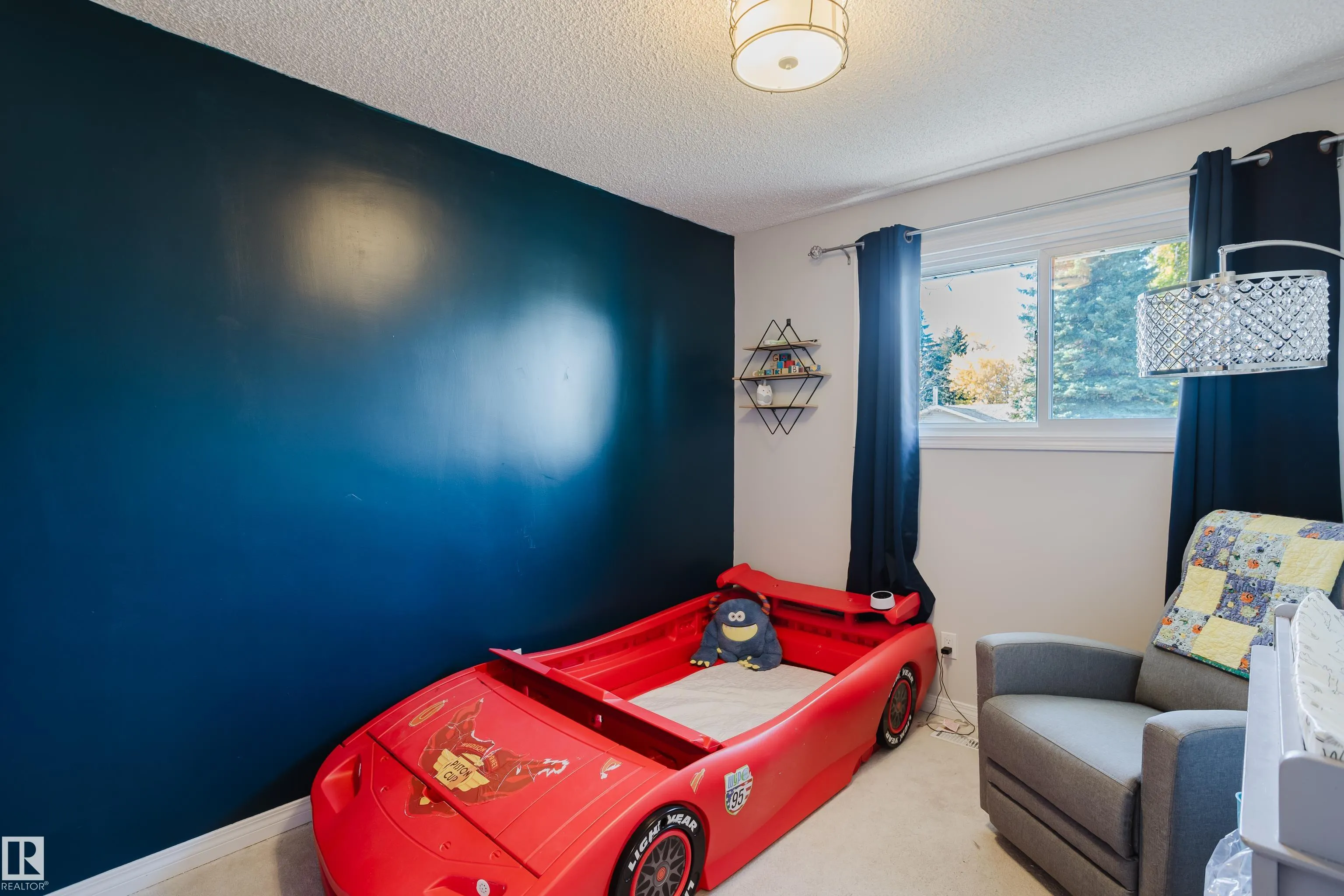67 STARLING Drive