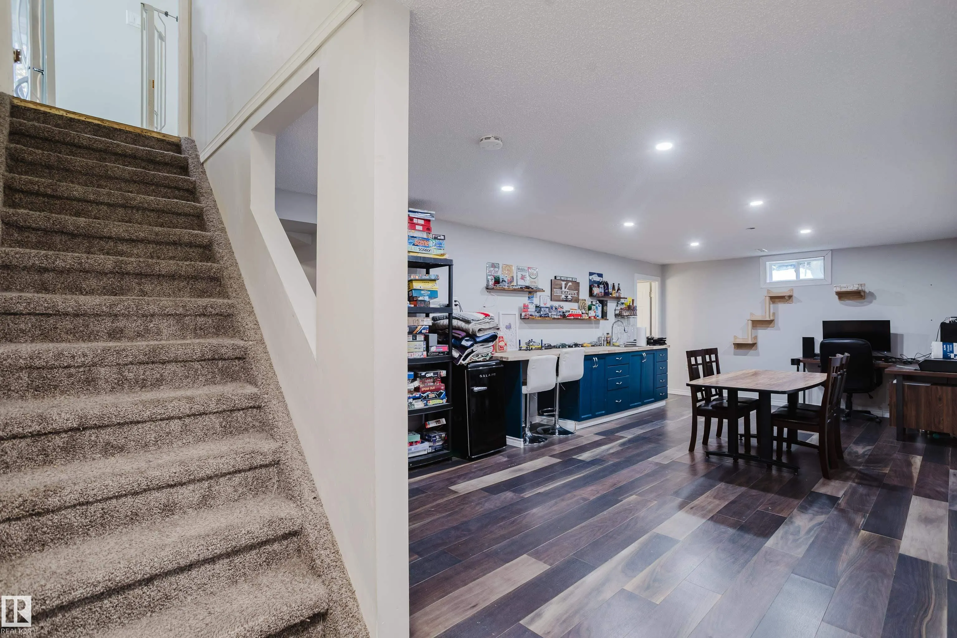 67 STARLING Drive