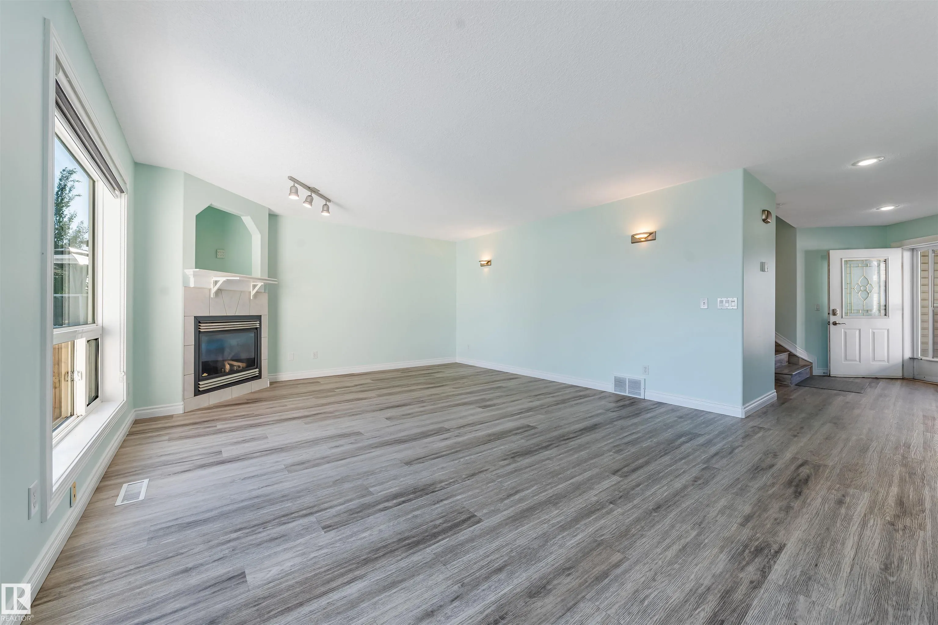 13023 HUDSON Way