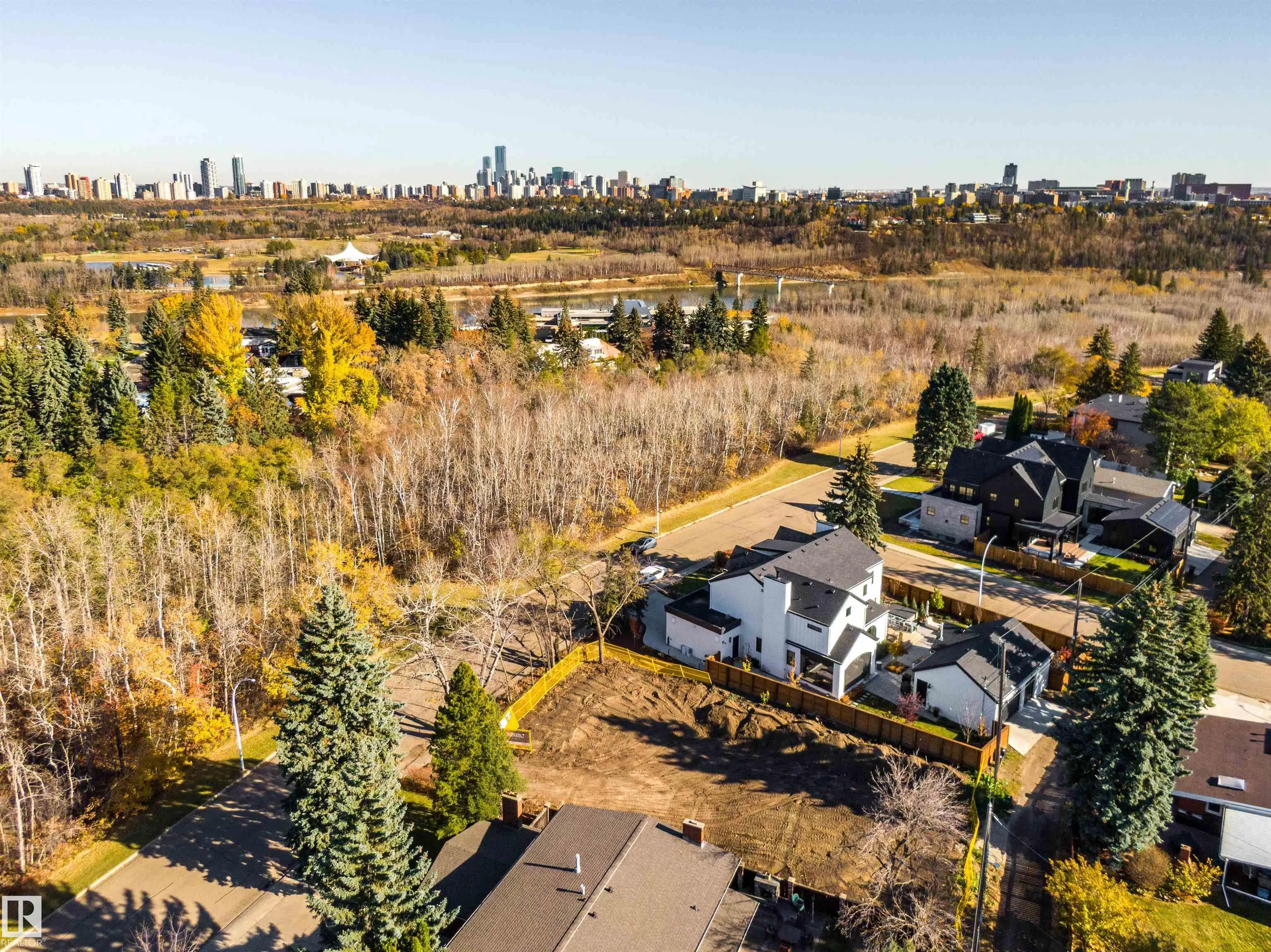 50 VALLEYVIEW Crescent