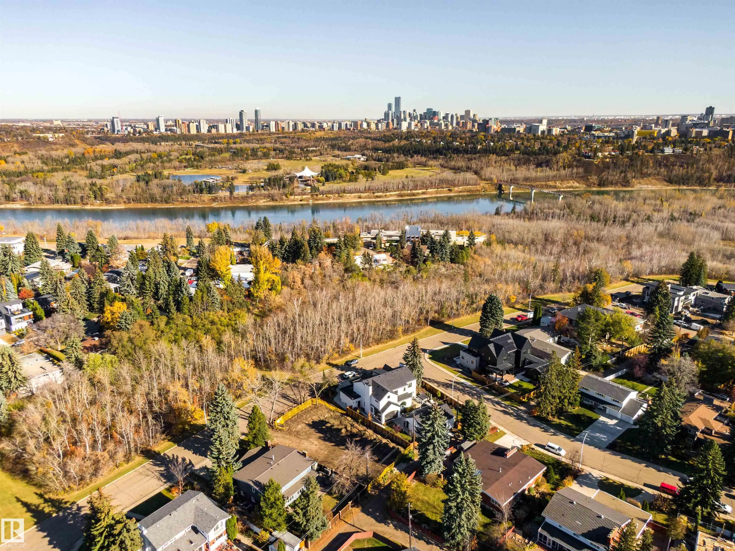50 VALLEYVIEW Crescent