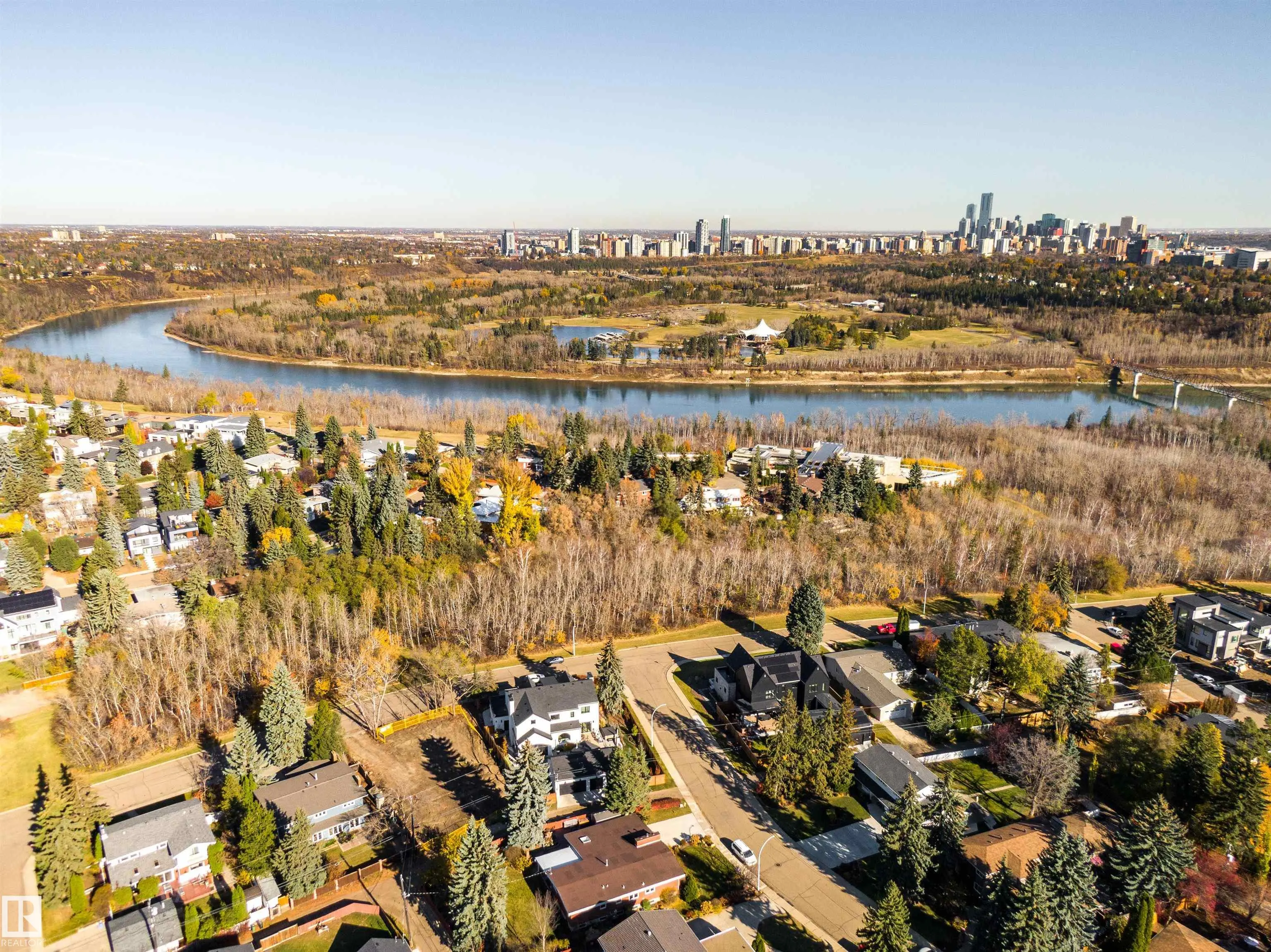 50 VALLEYVIEW Crescent