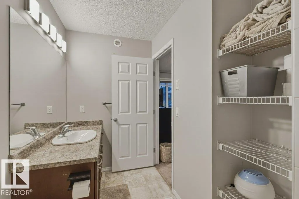 99 SPRINGWOOD Way