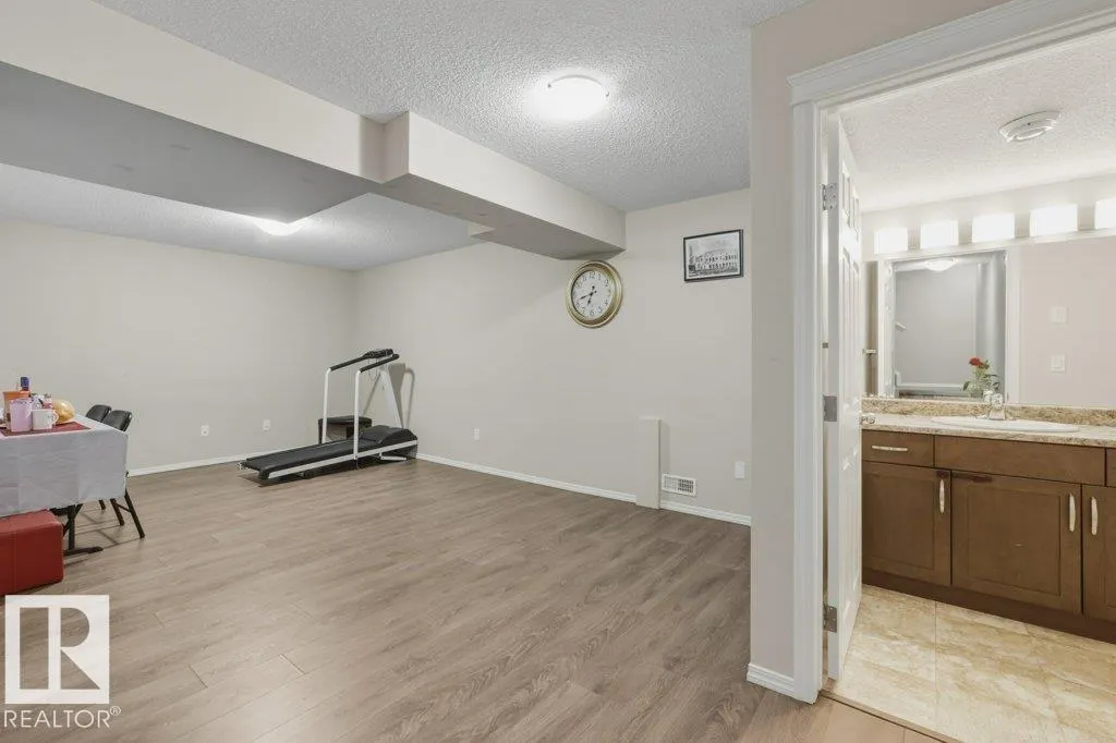 99 SPRINGWOOD Way