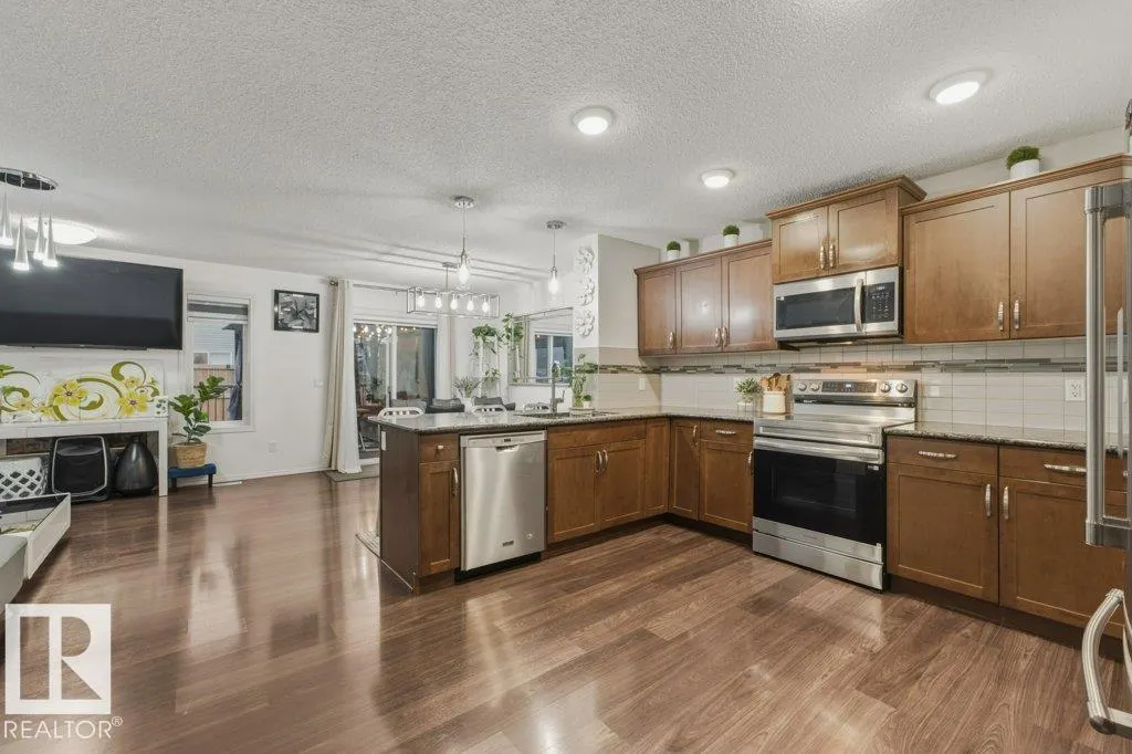 99 SPRINGWOOD Way
