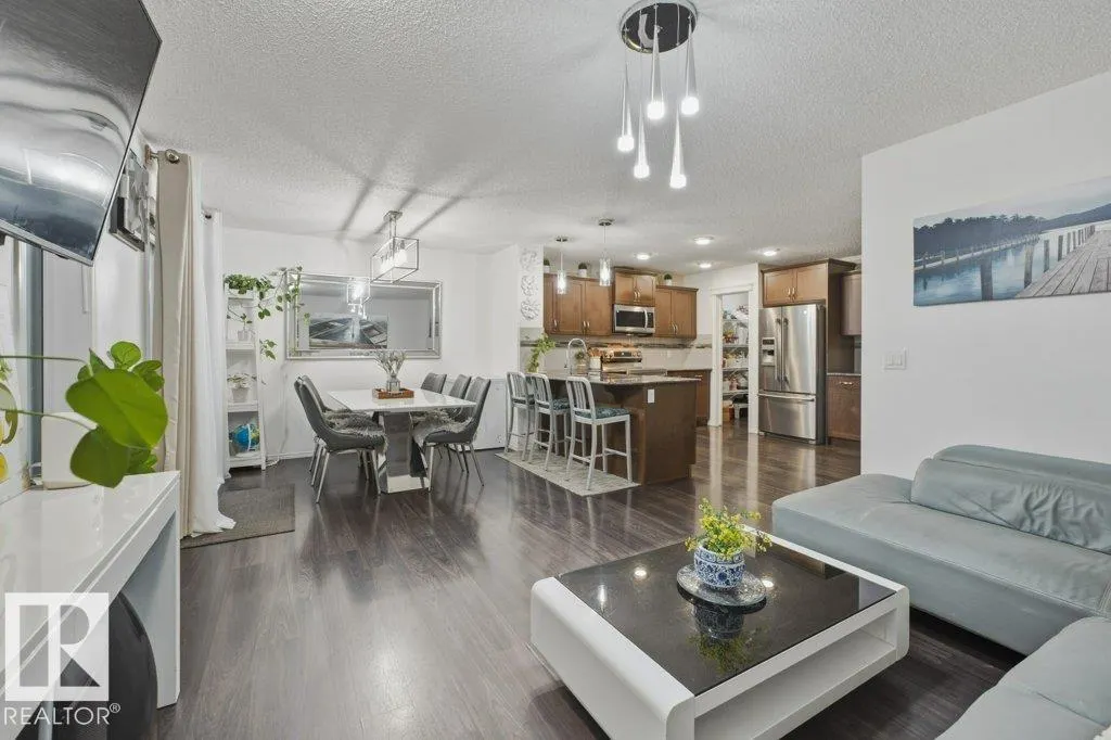 99 SPRINGWOOD Way