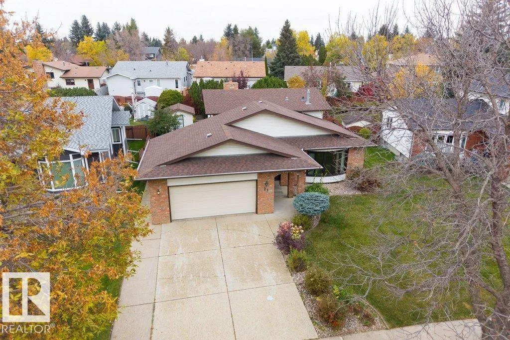 21 LORNE Crescent