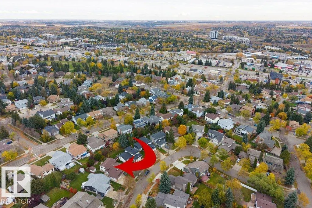 21 LORNE Crescent