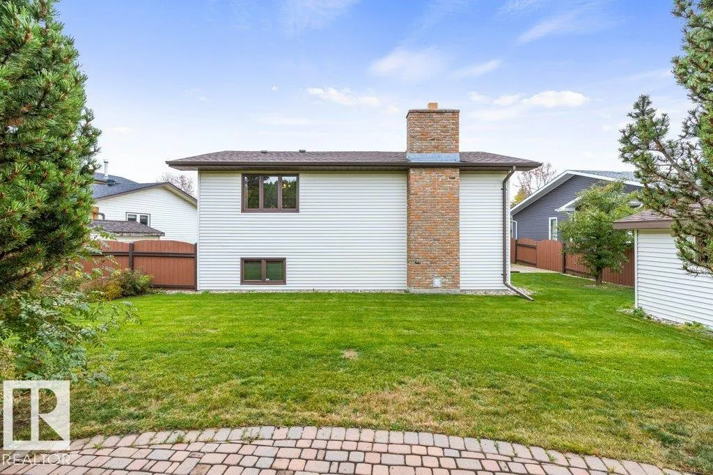 21 LORNE Crescent