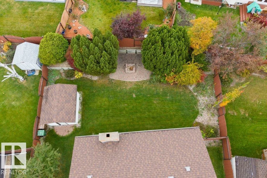21 LORNE Crescent
