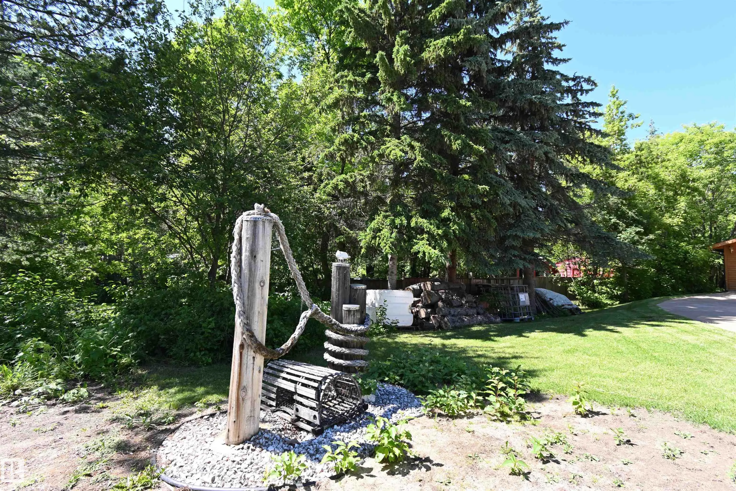 4521 LAKESHORE Road