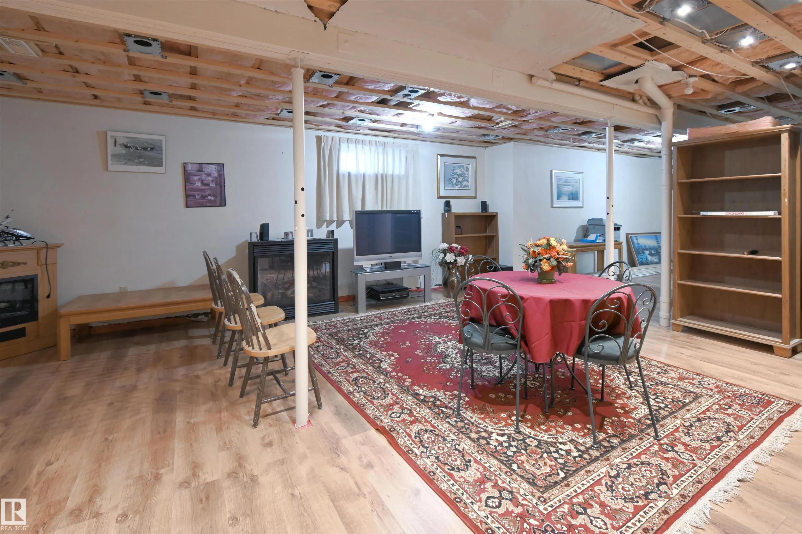 4521 LAKESHORE Road