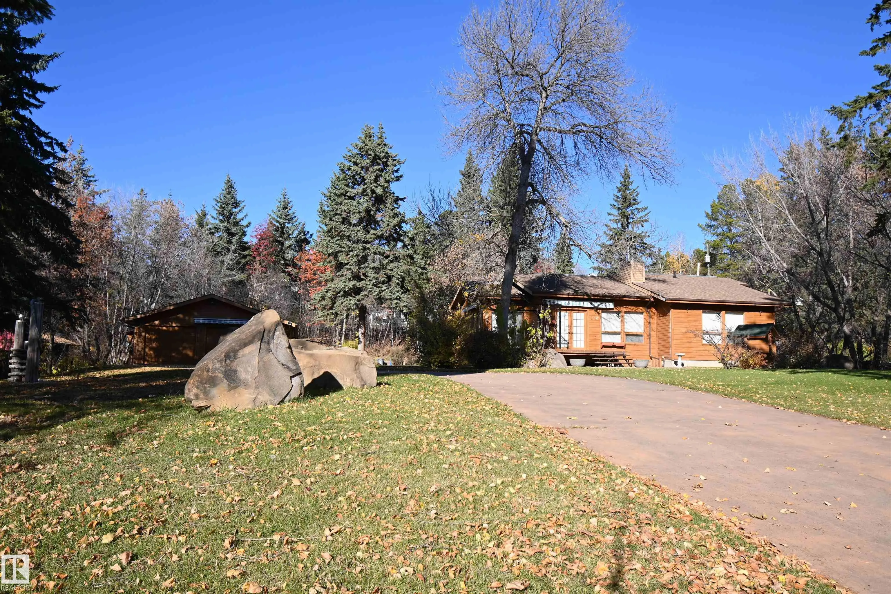 4521 LAKESHORE Road