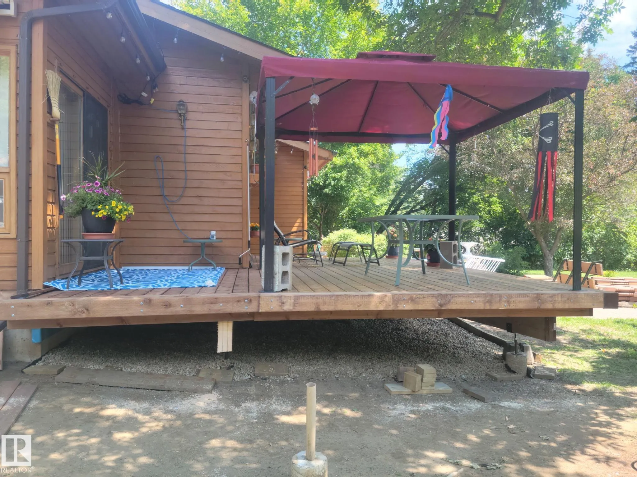 4521 LAKESHORE Road