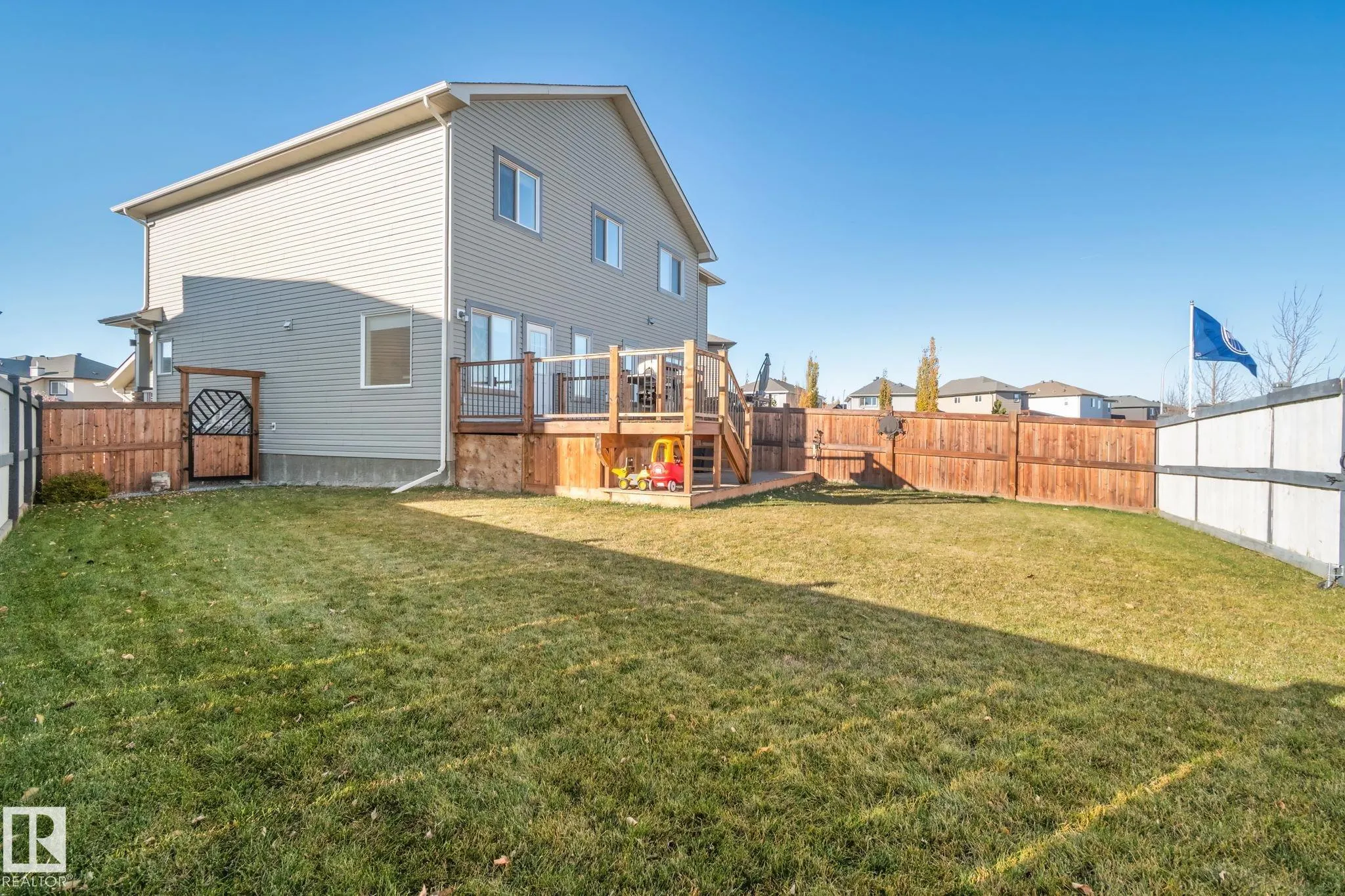 25 MCLEAN Court