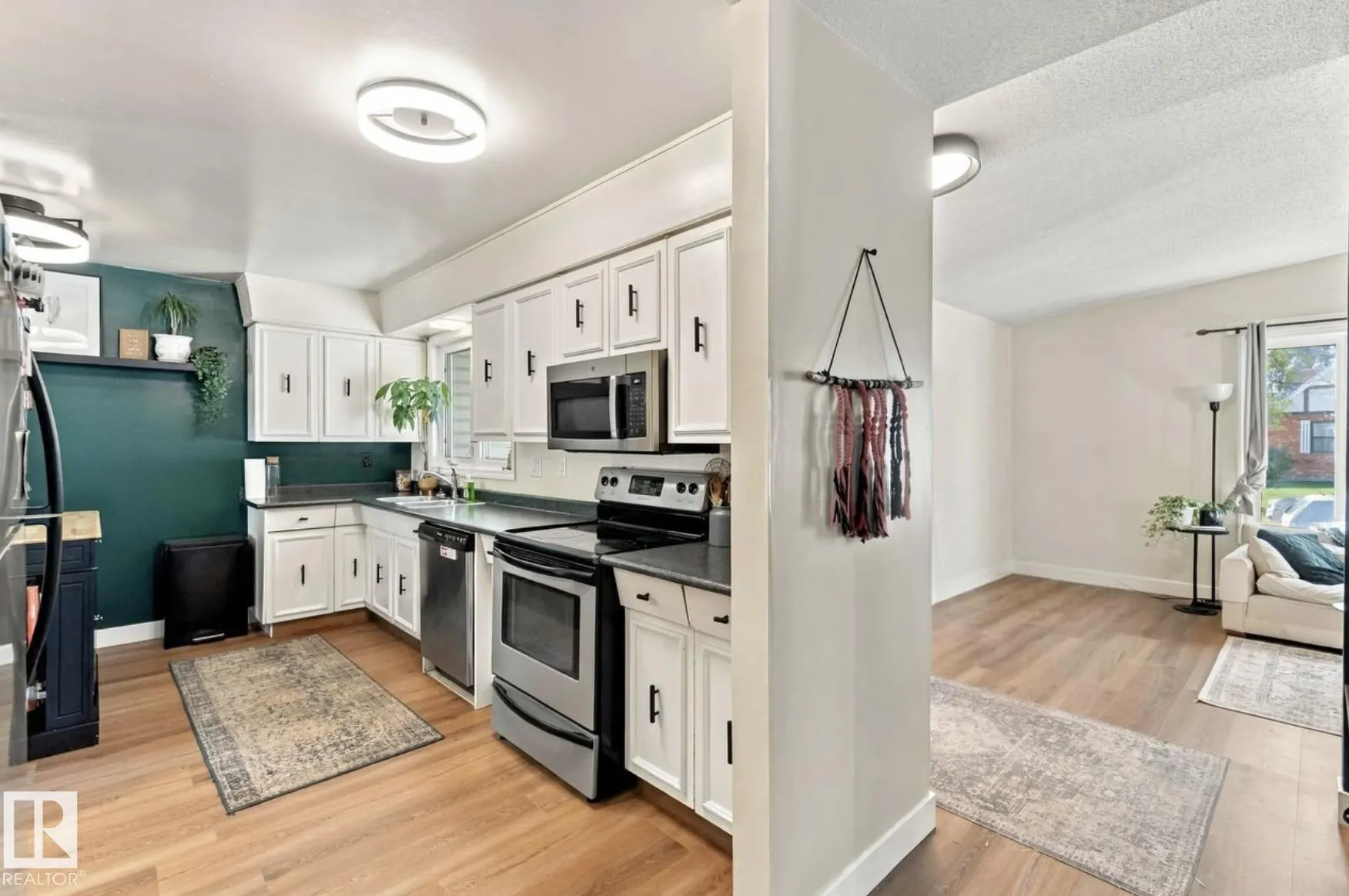 65 FAWCETT Crescent