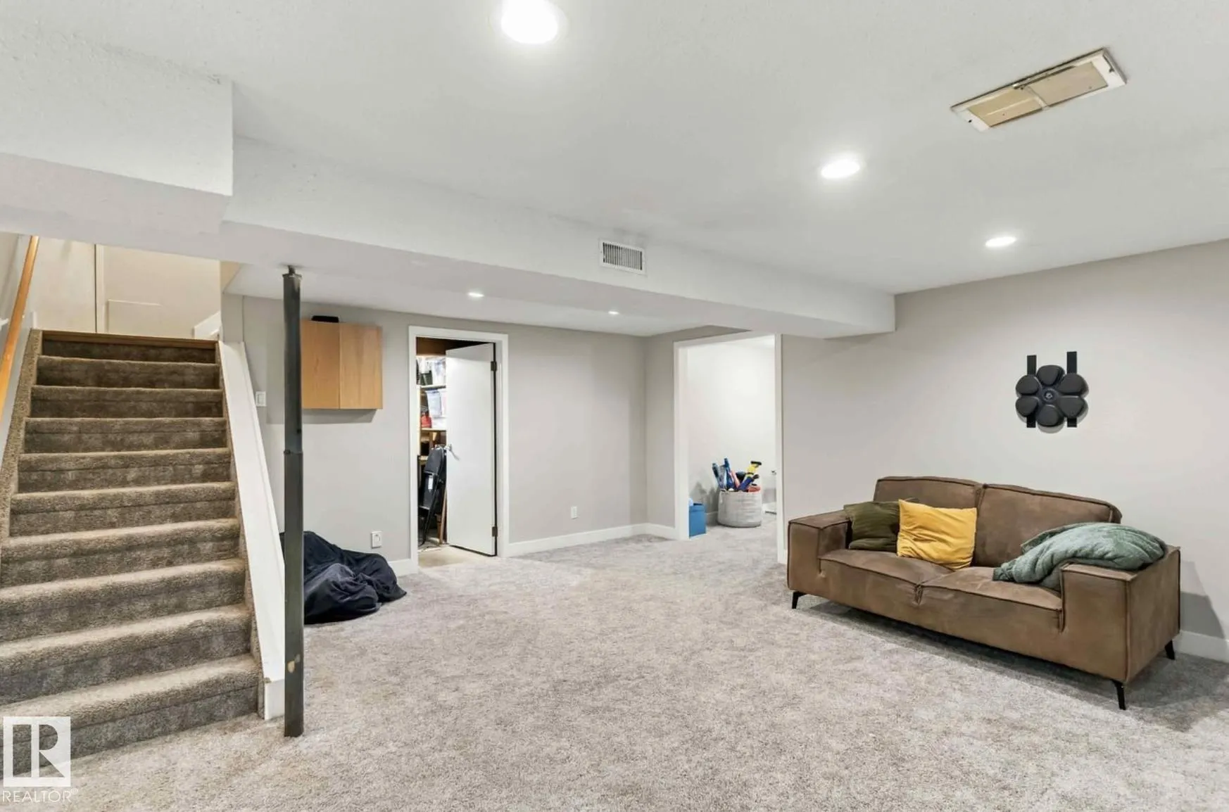 65 FAWCETT Crescent