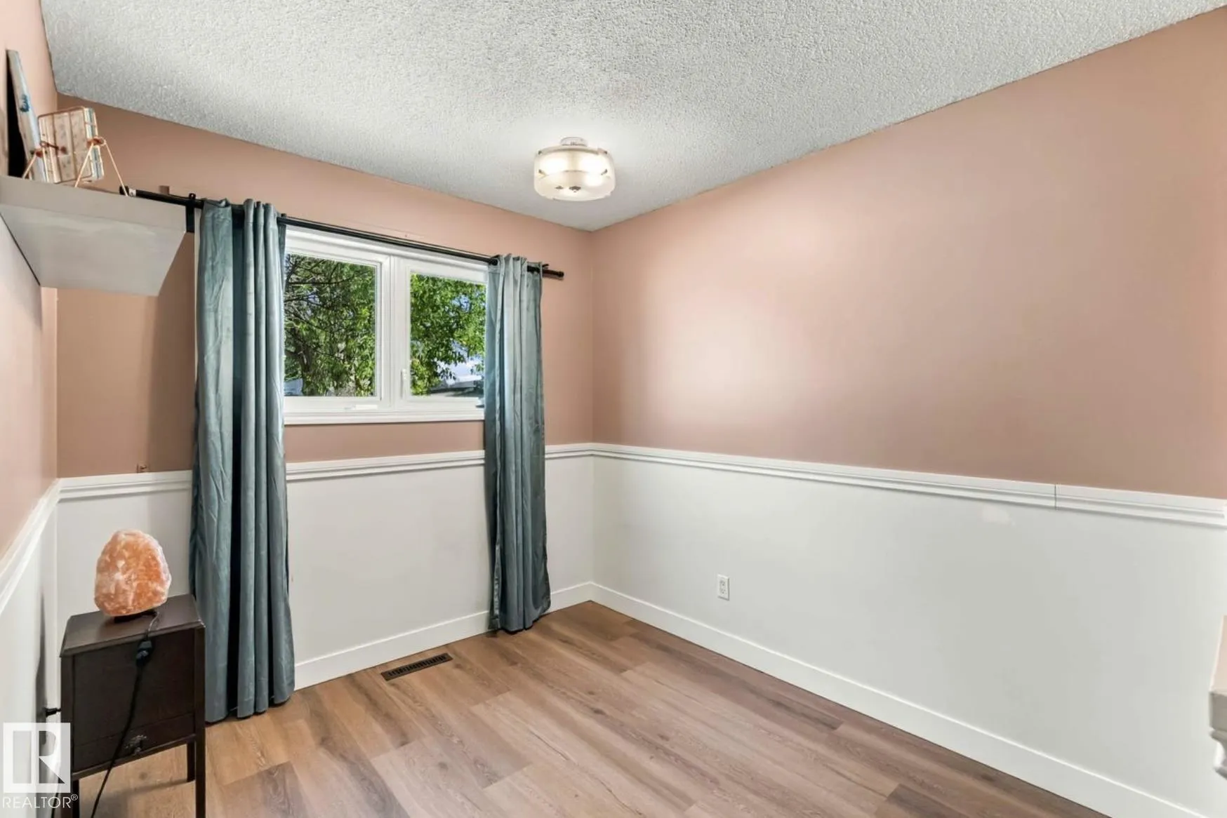 65 FAWCETT Crescent