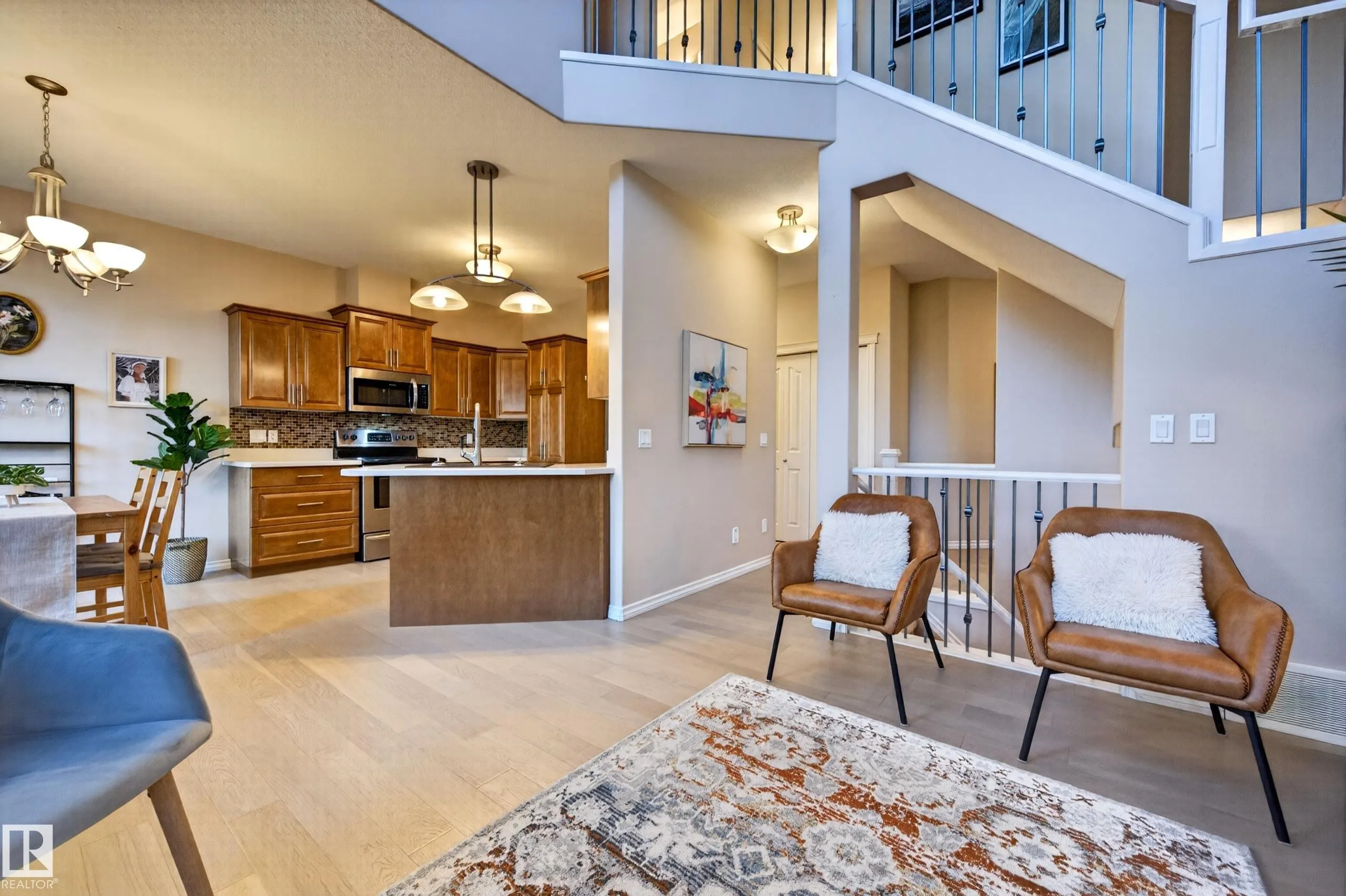 41 SUMMERWOOD Boulevard