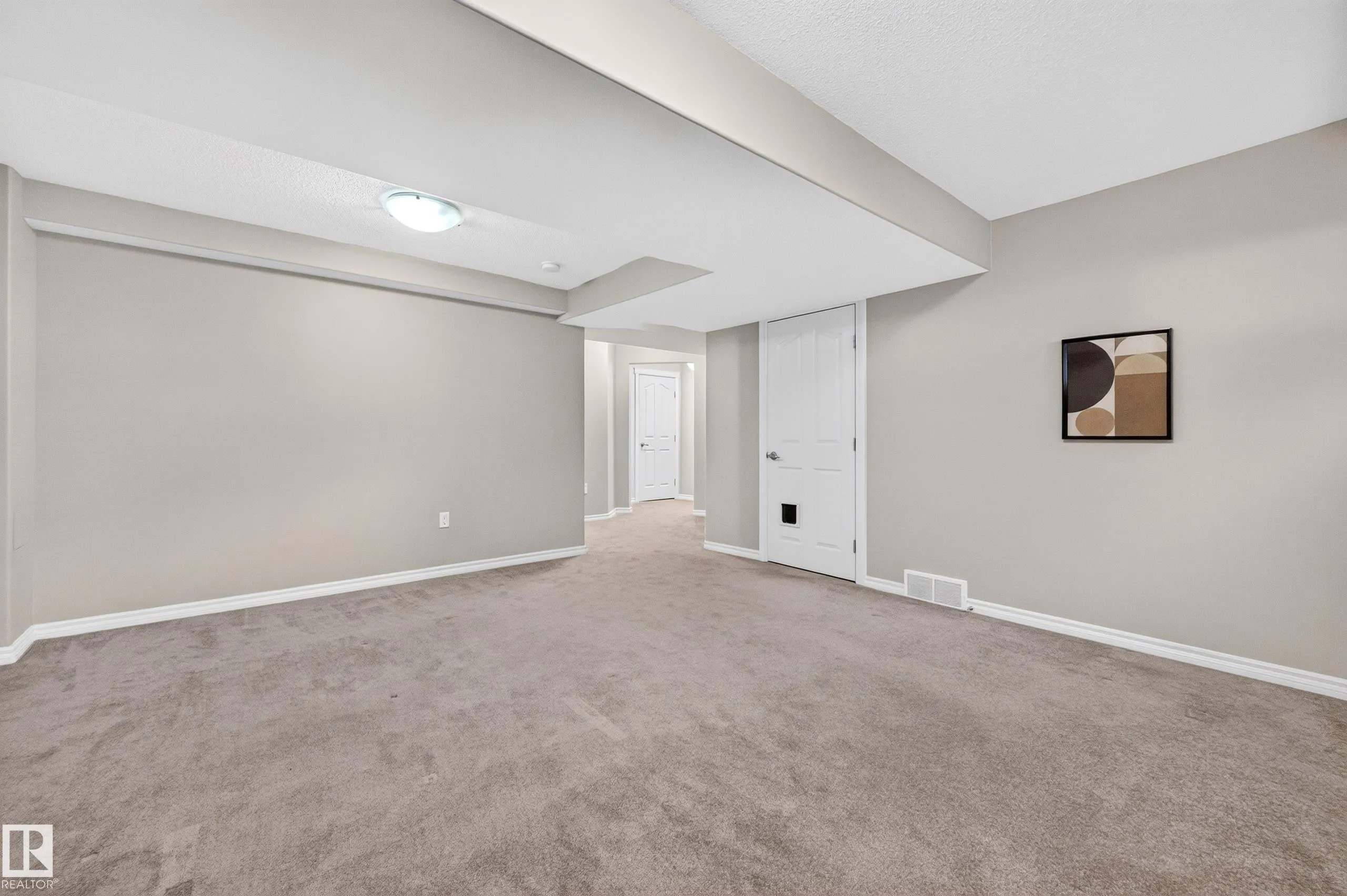 41 SUMMERWOOD Boulevard