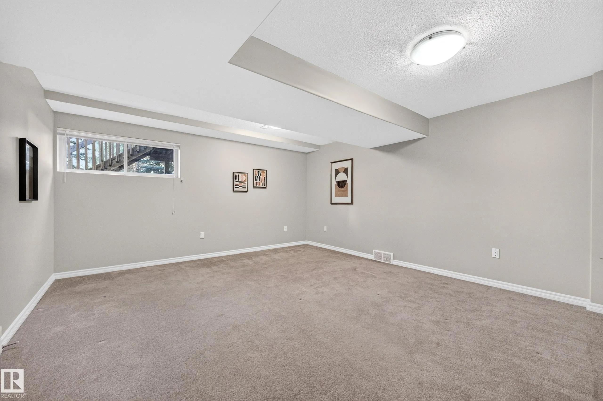 41 SUMMERWOOD Boulevard
