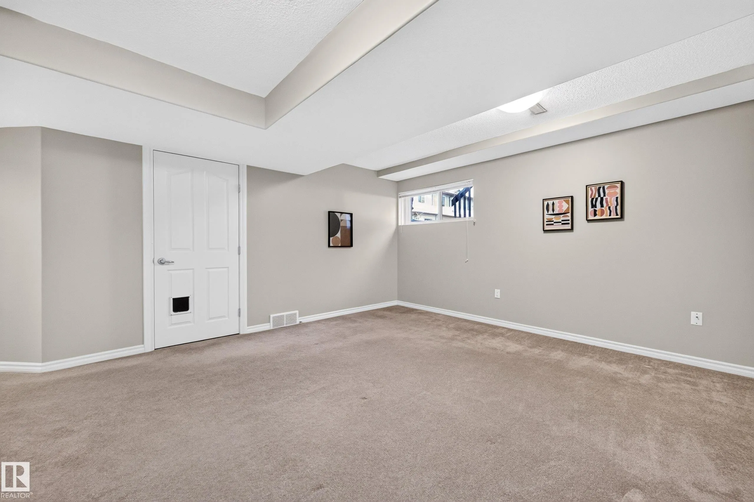 41 SUMMERWOOD Boulevard