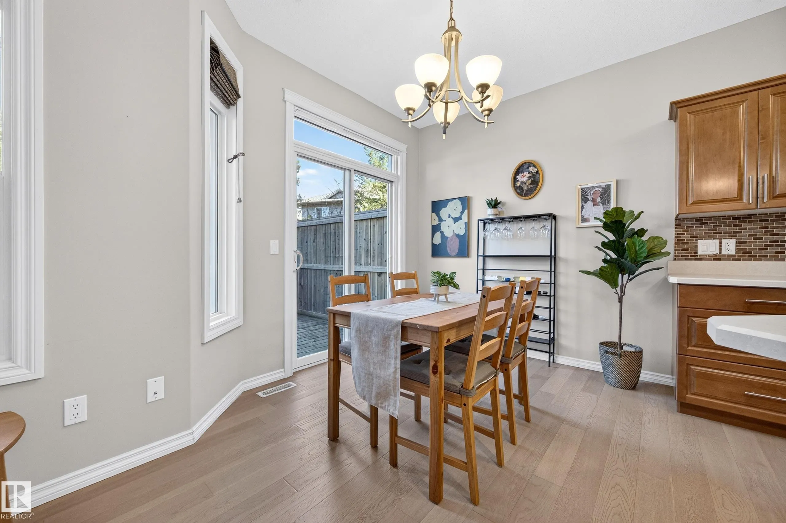 41 SUMMERWOOD Boulevard