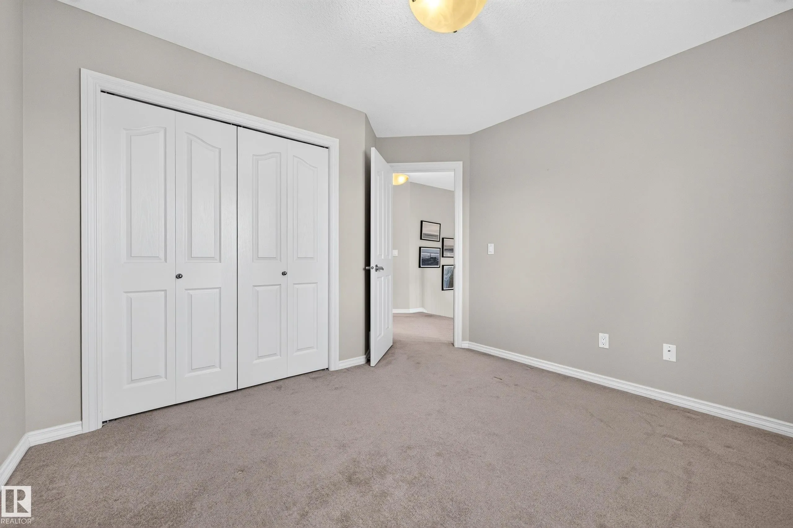 41 SUMMERWOOD Boulevard