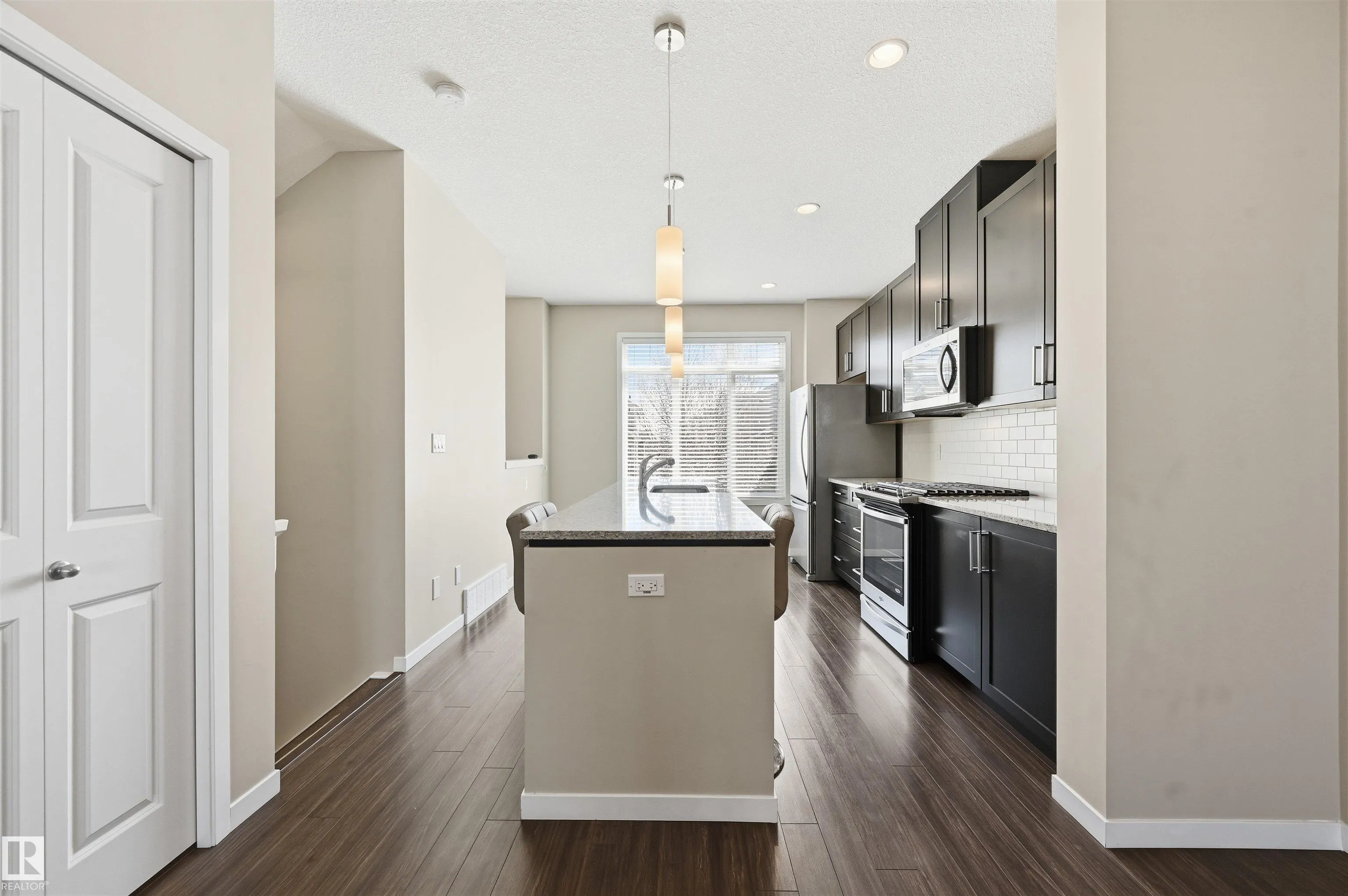 320 SECORD Boulevard