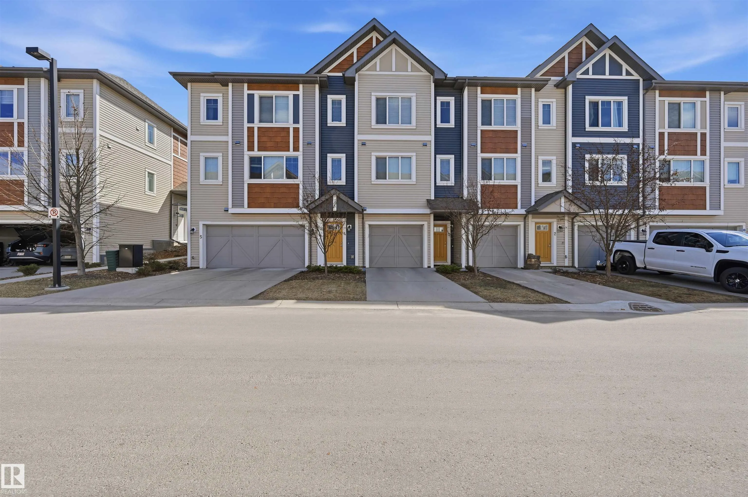 320 SECORD Boulevard