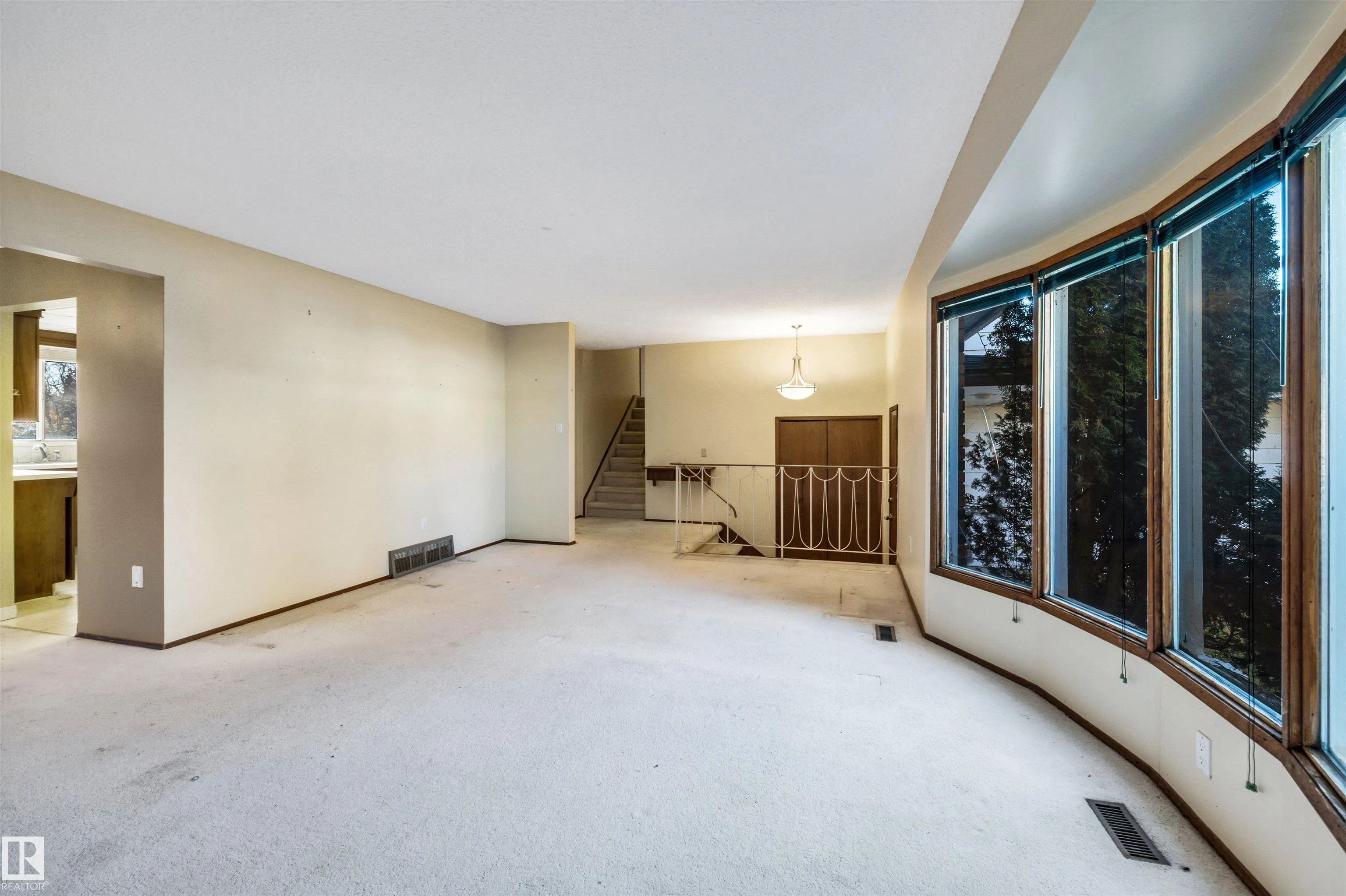 26 GLENWOOD Crescent