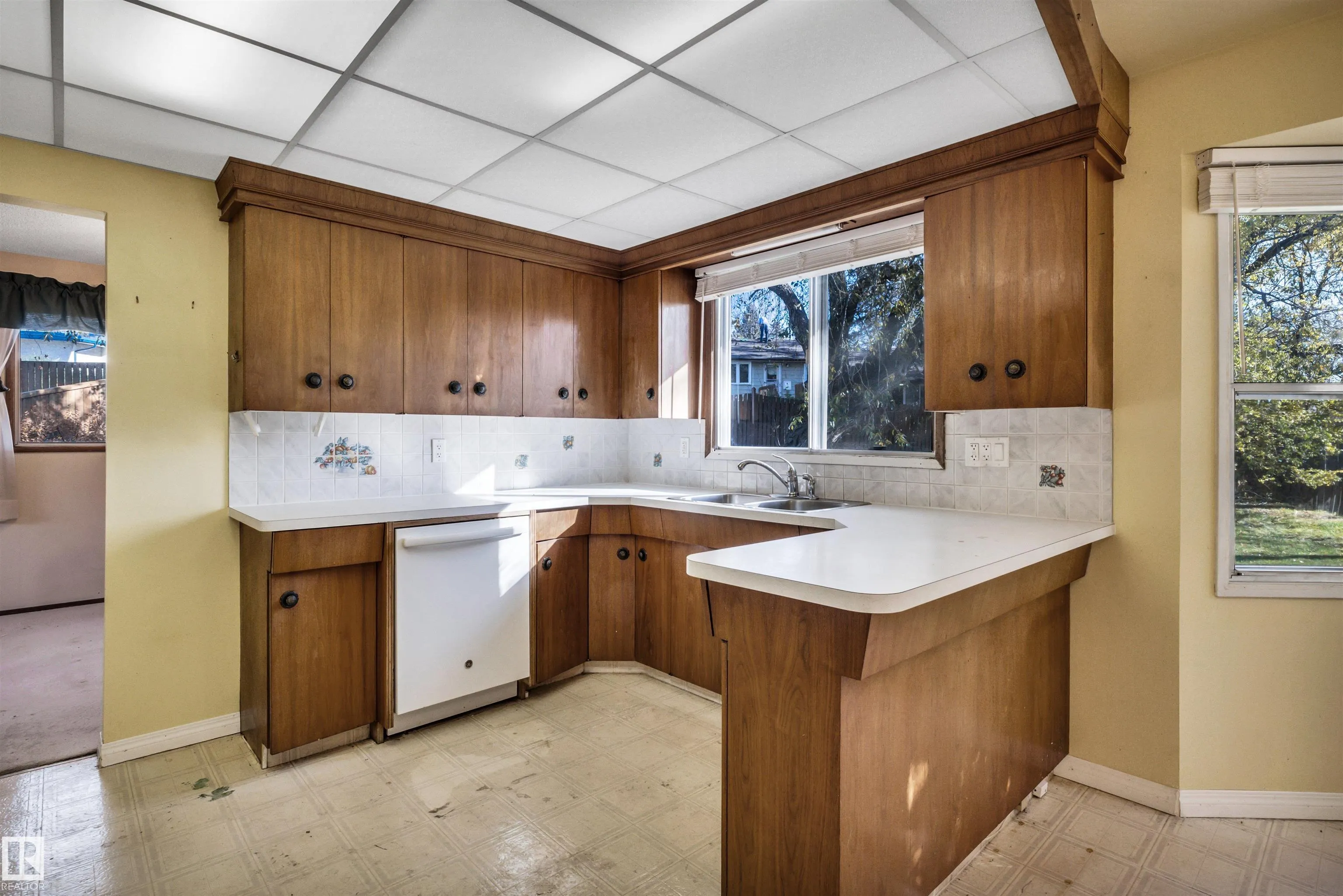 26 GLENWOOD Crescent