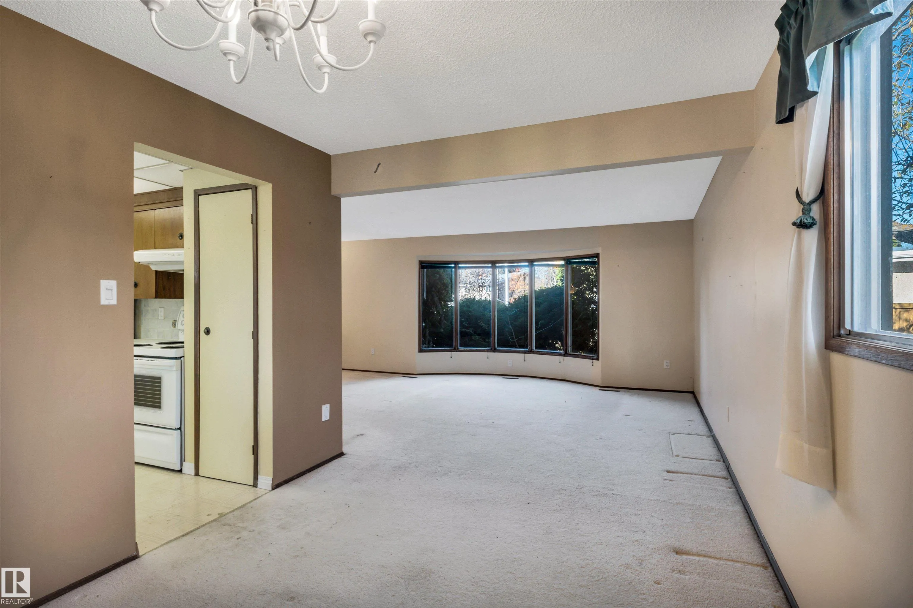 26 GLENWOOD Crescent