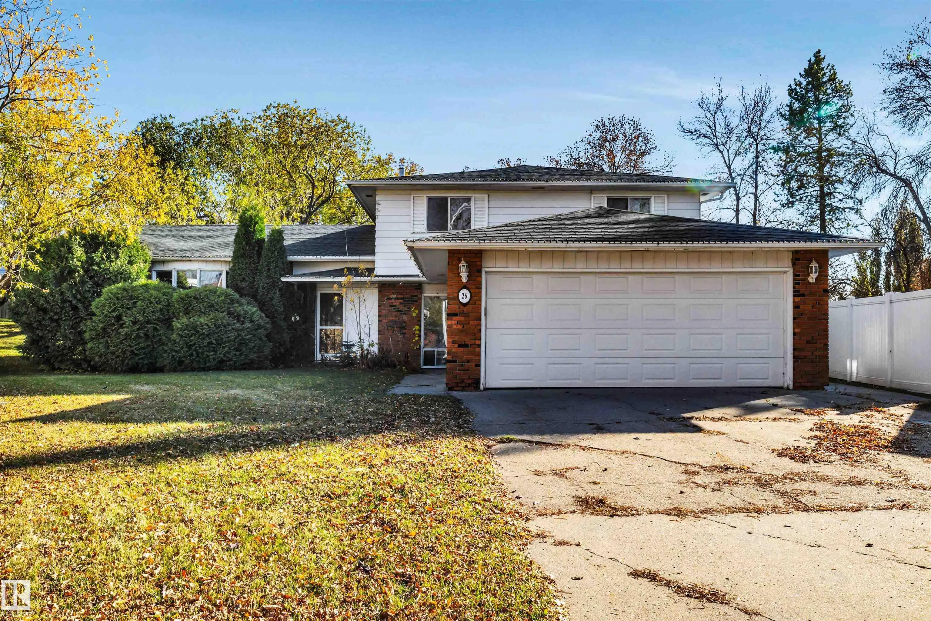 26 GLENWOOD Crescent
