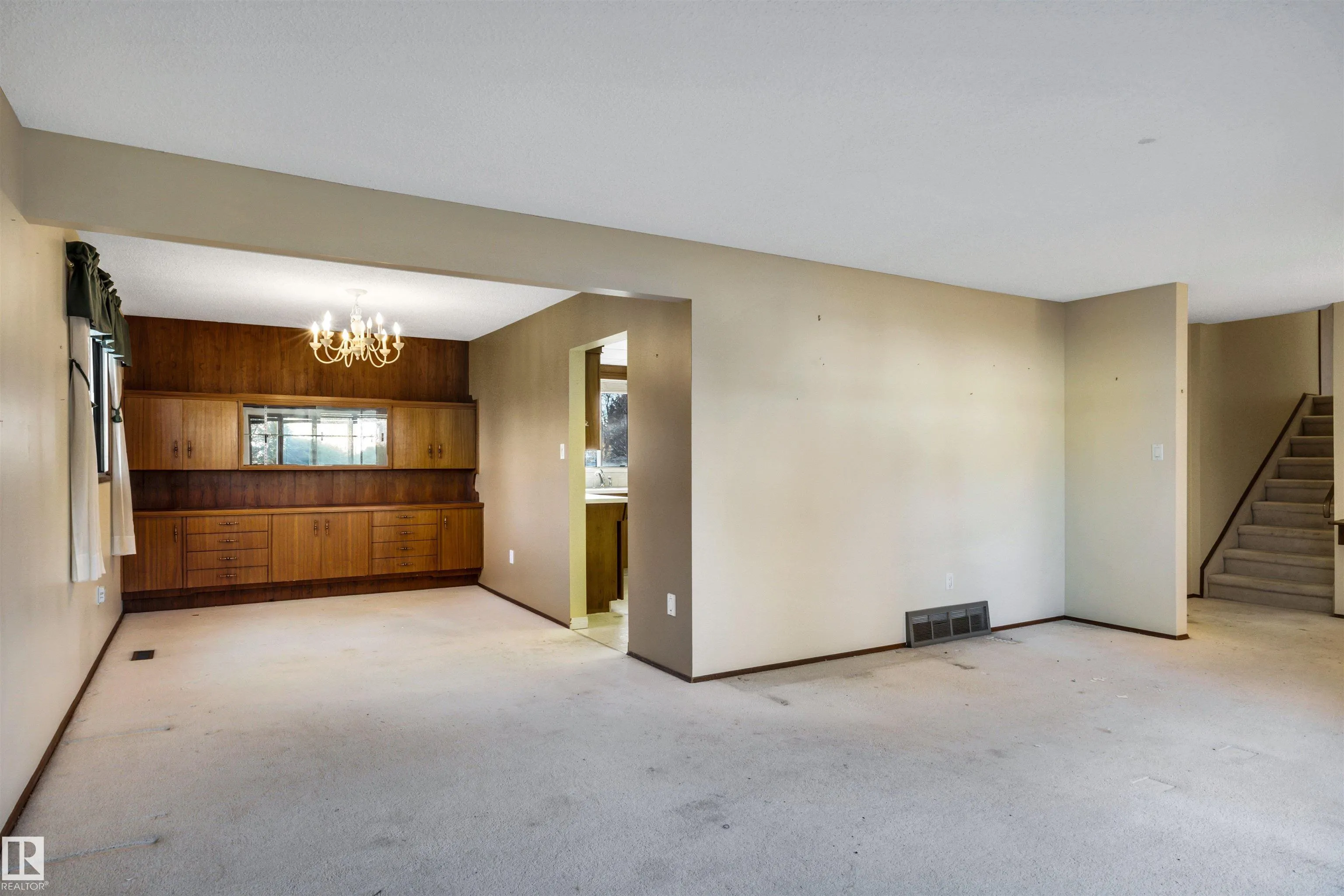26 GLENWOOD Crescent