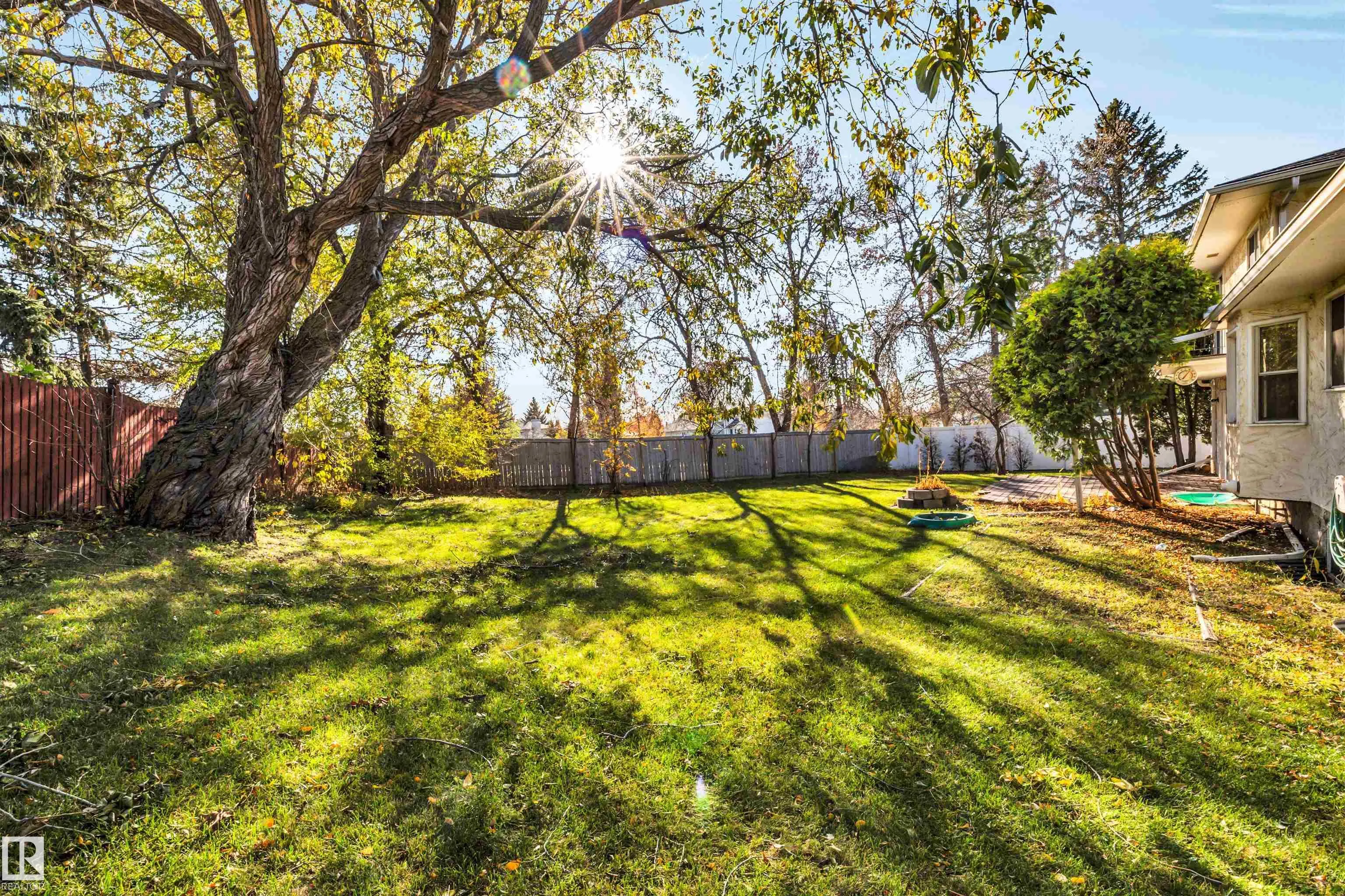 26 GLENWOOD Crescent