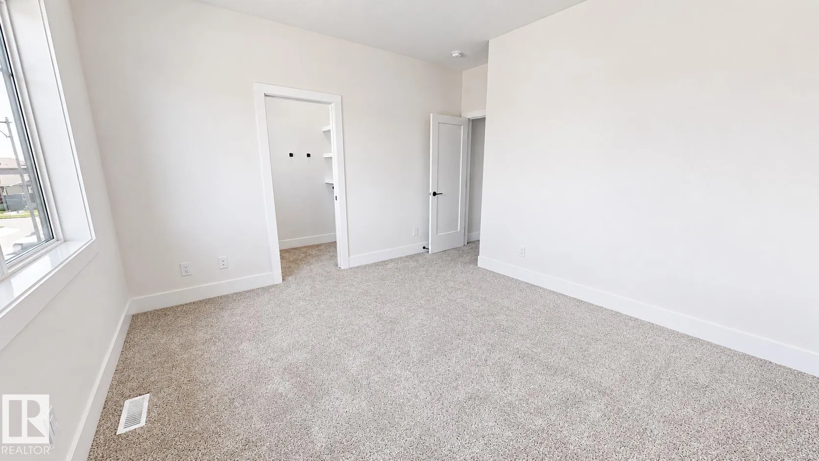 51 Grassview Crescent
